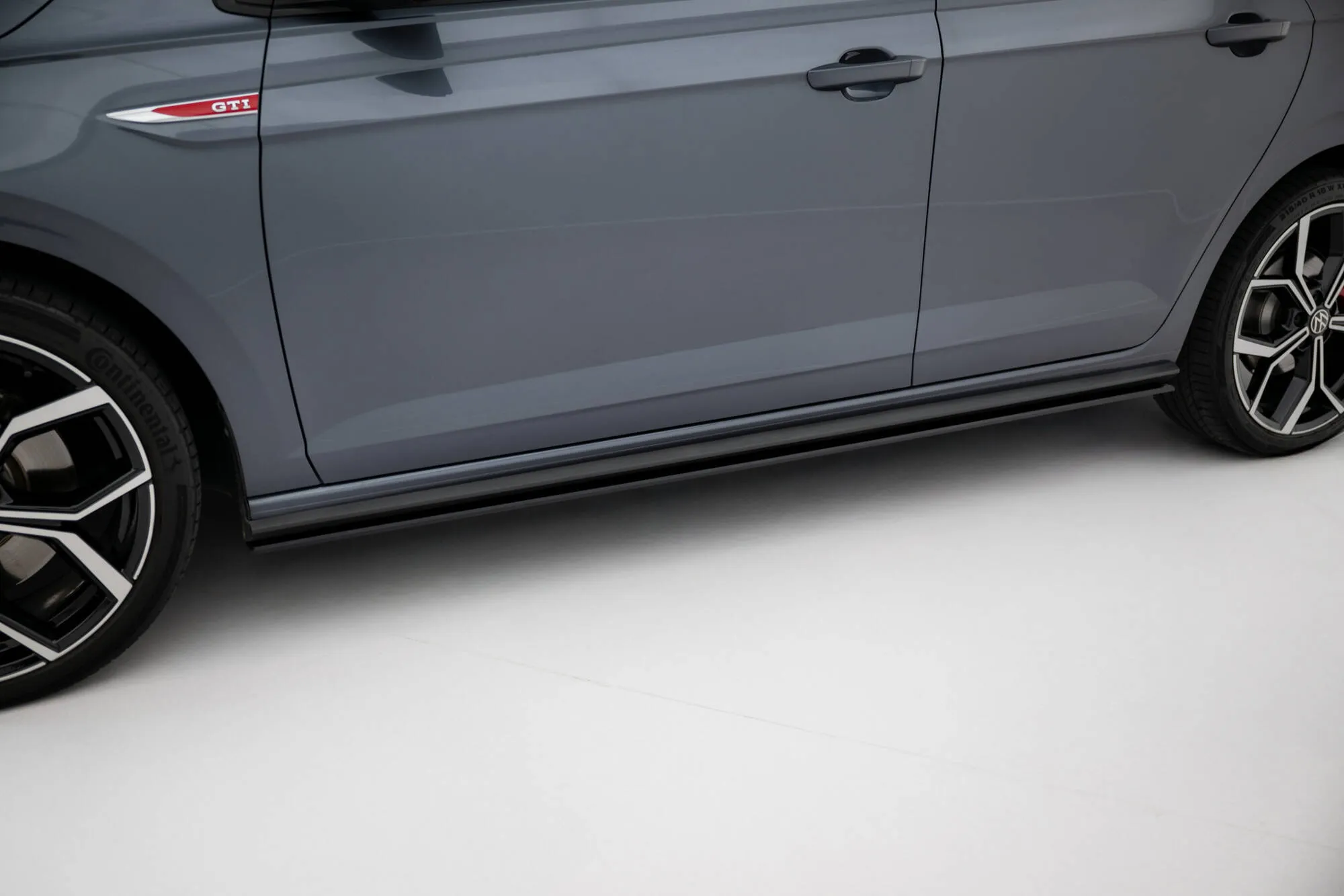 Sideskjørt VW Polo GTI VI Facelift 2021 -> | Street Pro Black Edition