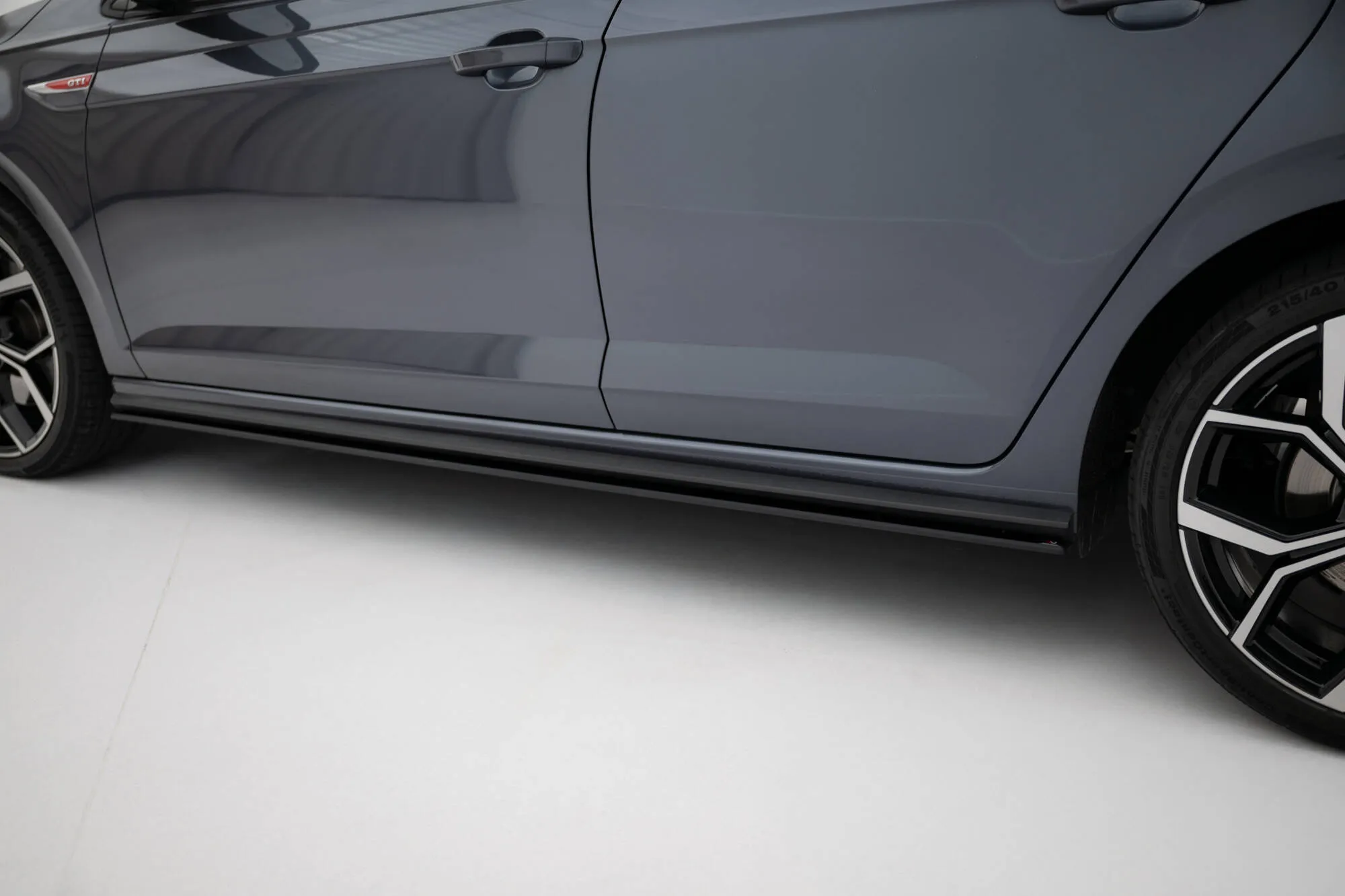 Sideskjørt VW Polo GTI VI Facelift 2021 -> | Street Pro Black Edition – bilde 3