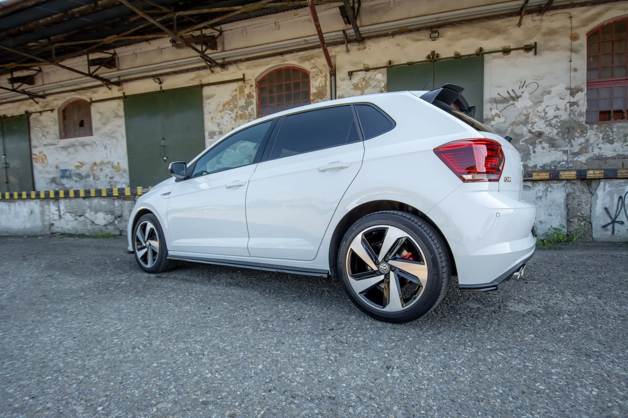 SIDESKJØRT VW Polo VI GTI 2017 - 2021 – bilde 3