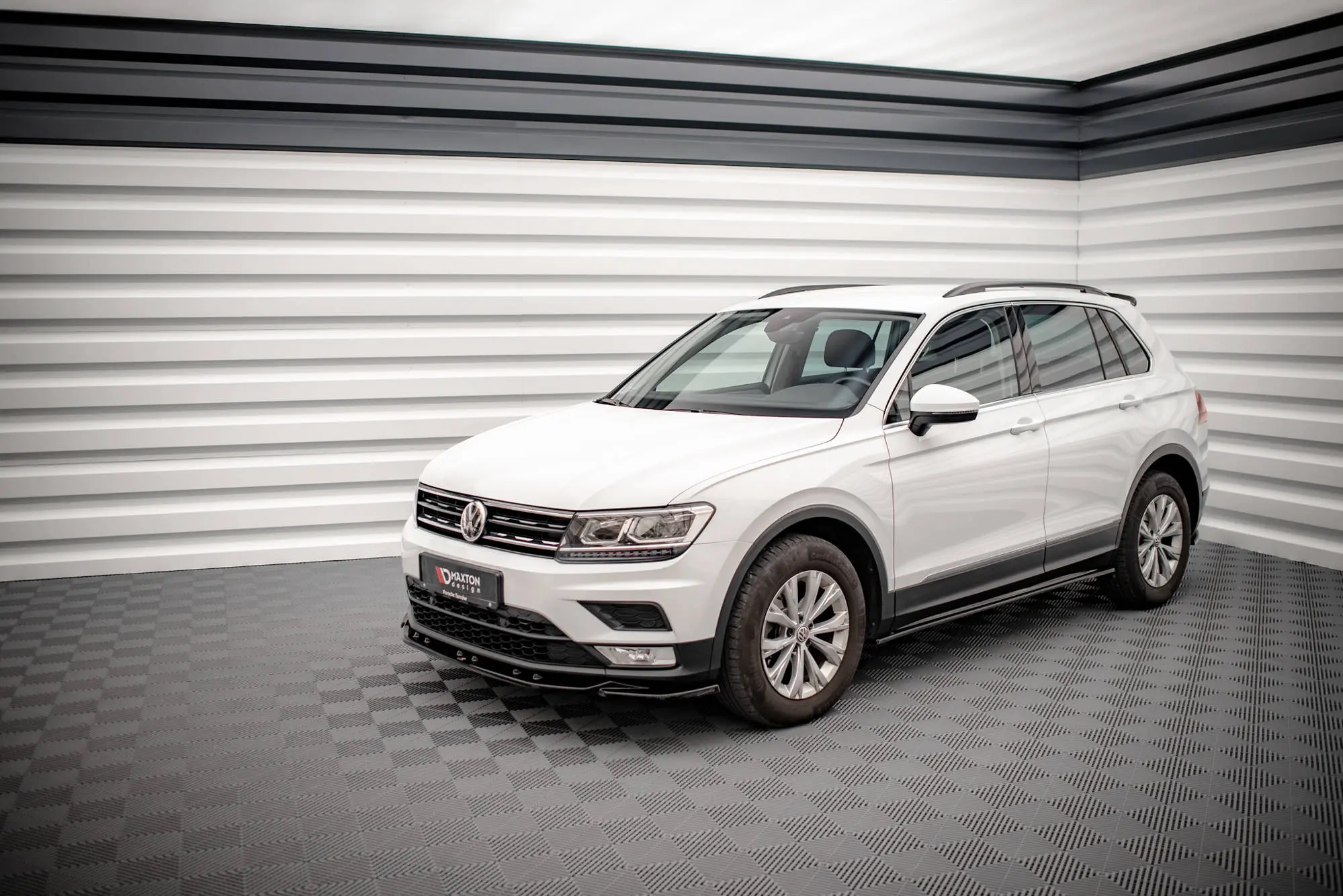 SIDESKJØRT VW Tiguan II 2016 - 2020 – bilde 4