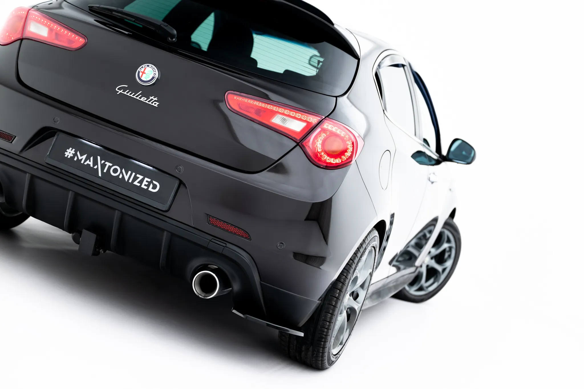 Sidesplitters bak Alfa Romeo Giulietta Zender 2010 - 2020 | Glossy Black Edition