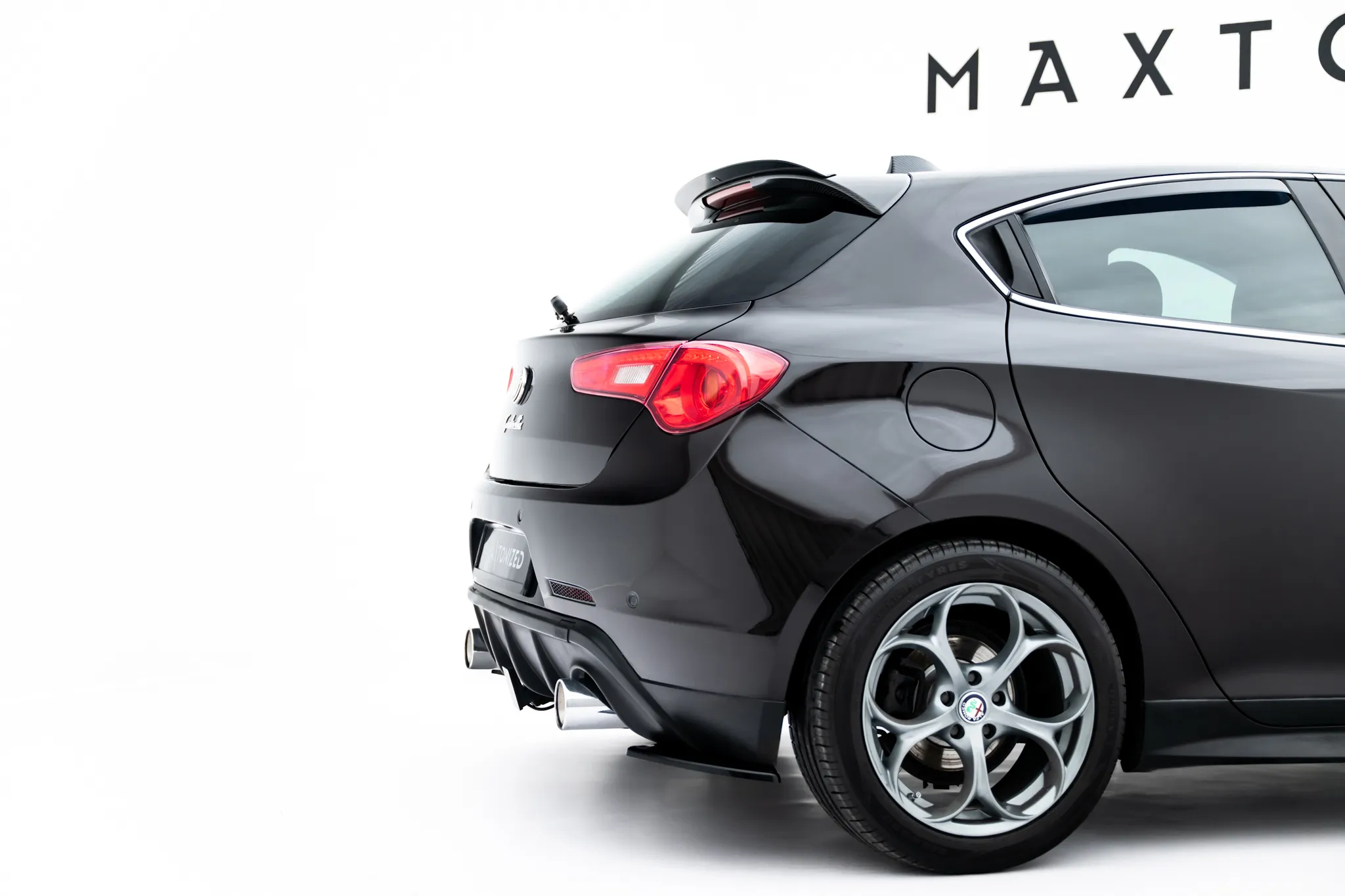 Sidesplitters bak Alfa Romeo Giulietta Zender 2010 - 2020 | Glossy Black Edition – bilde 2