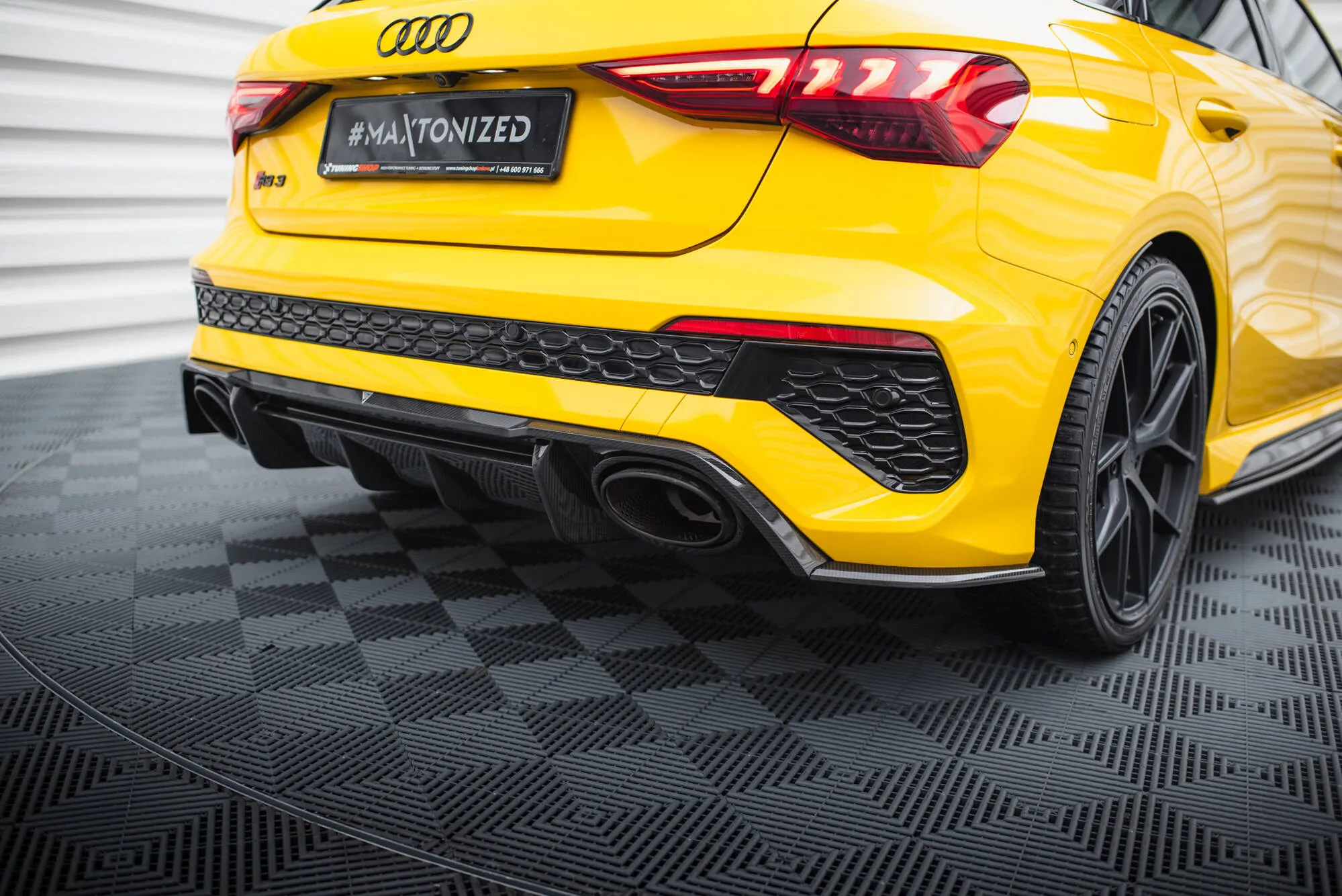 Sidesplitters bak Audi A3 (S3) 2020-2026 | Carbon Fiber Edition
