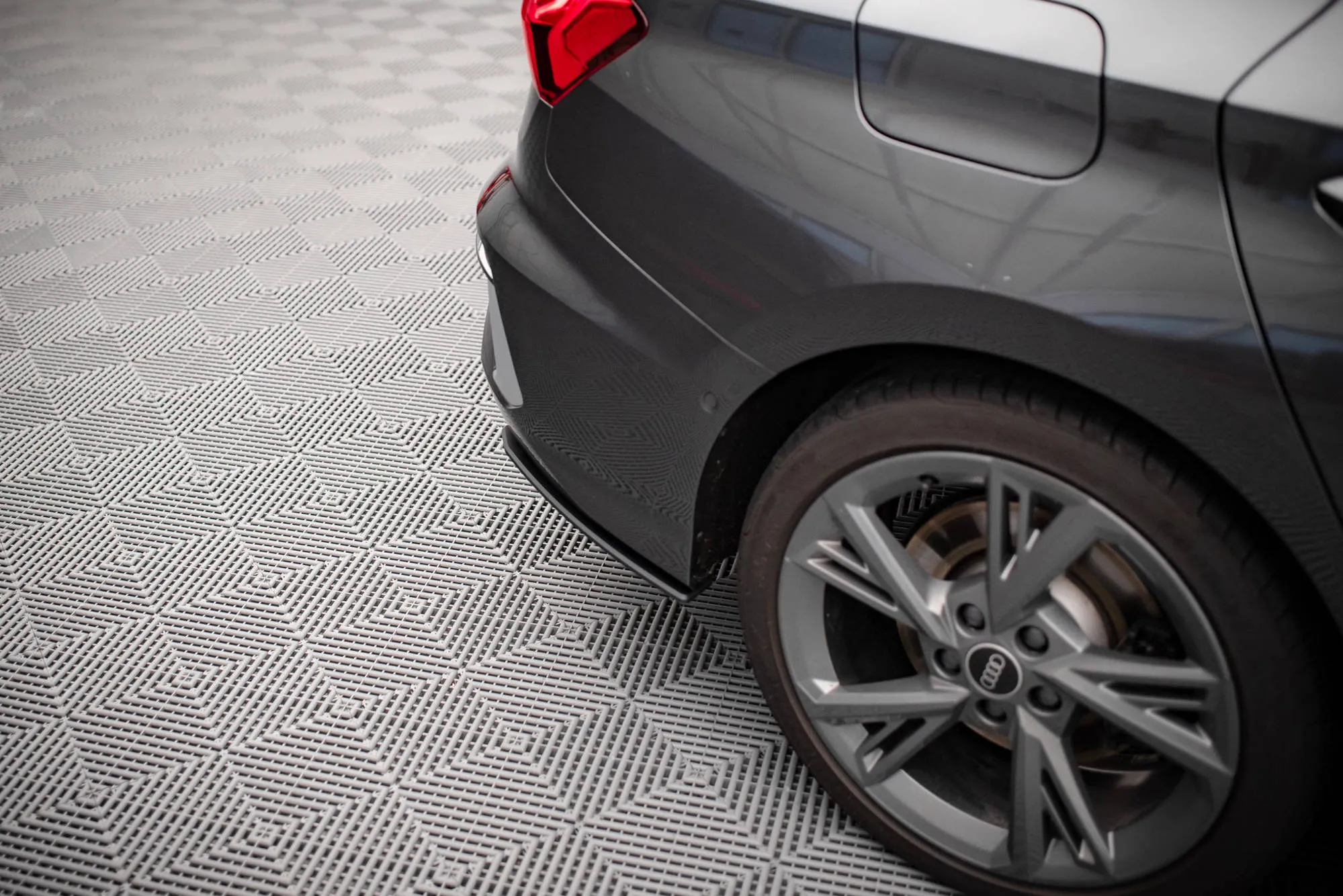 Sidesplitters bak Audi A3 (S3) 2020-2026 | Street Pro Black Edition – bilde 3