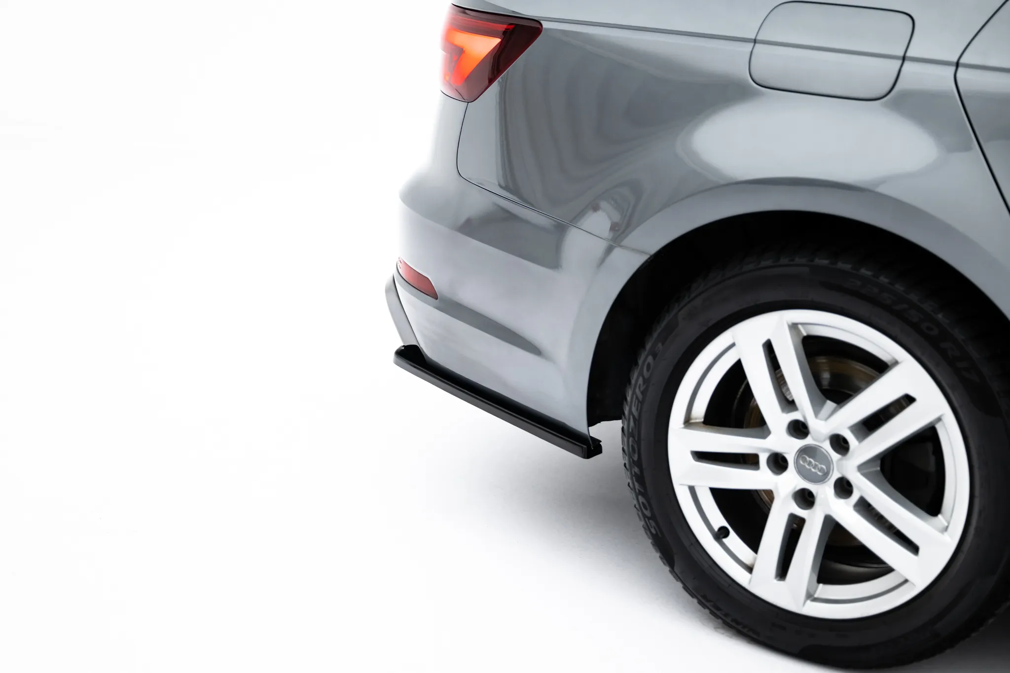 Sidesplitters bak Audi A4 B9 2015 - 2019 | Glossy Black Edition – bilde 4
