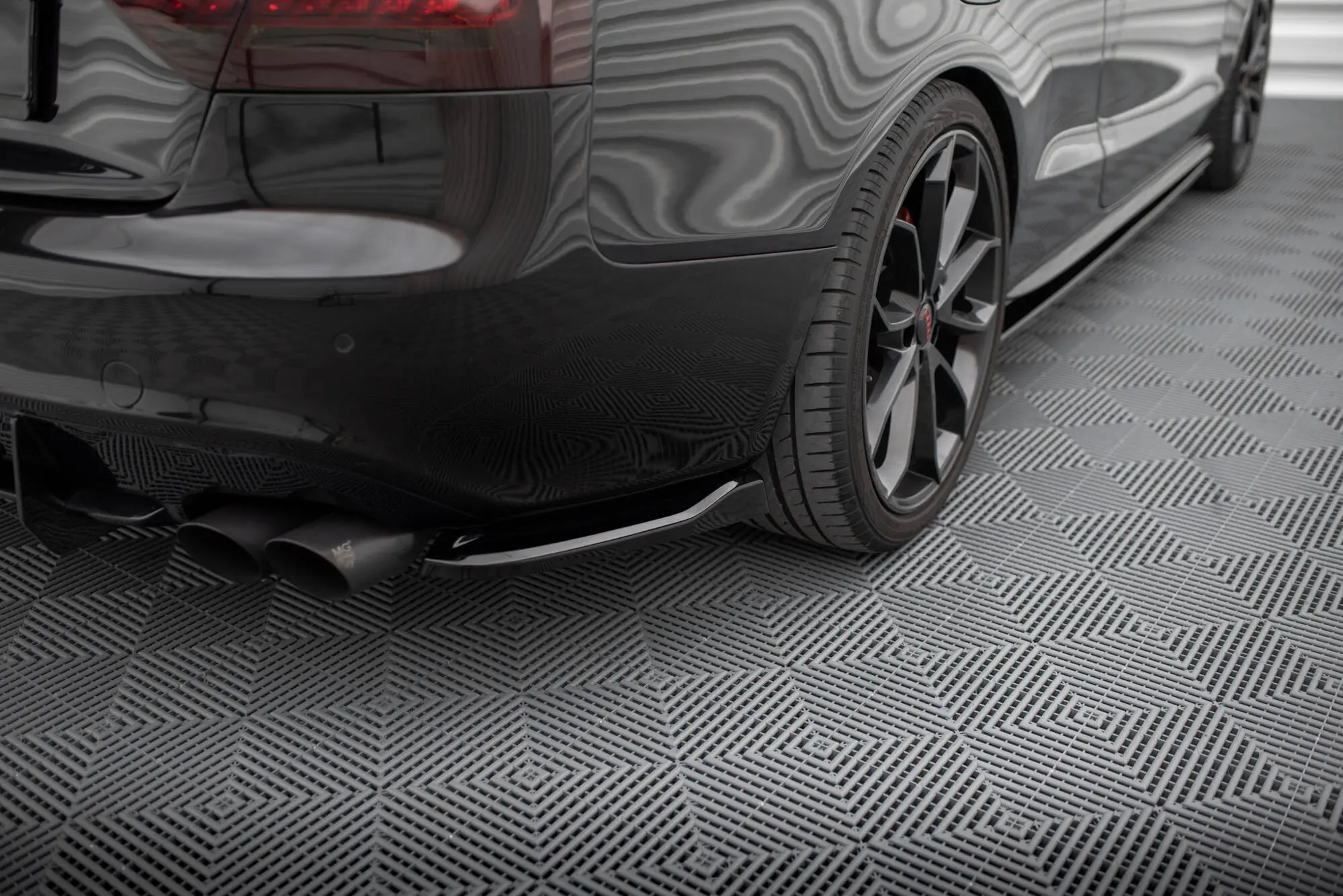 Sidesplitters bak Audi A5 (8T) S-Line / S5 (8T) 2007 - 2011| Glossy Black Edition