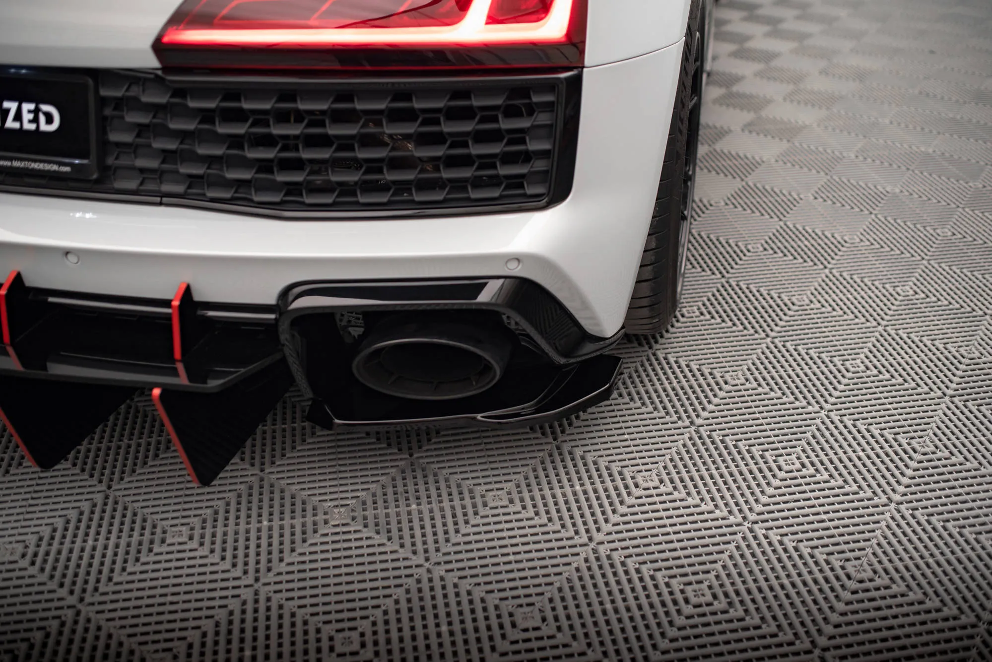 Sidesplitters bak Audi R8 MK2 2018-> | Glossy Black Edition – bilde 4