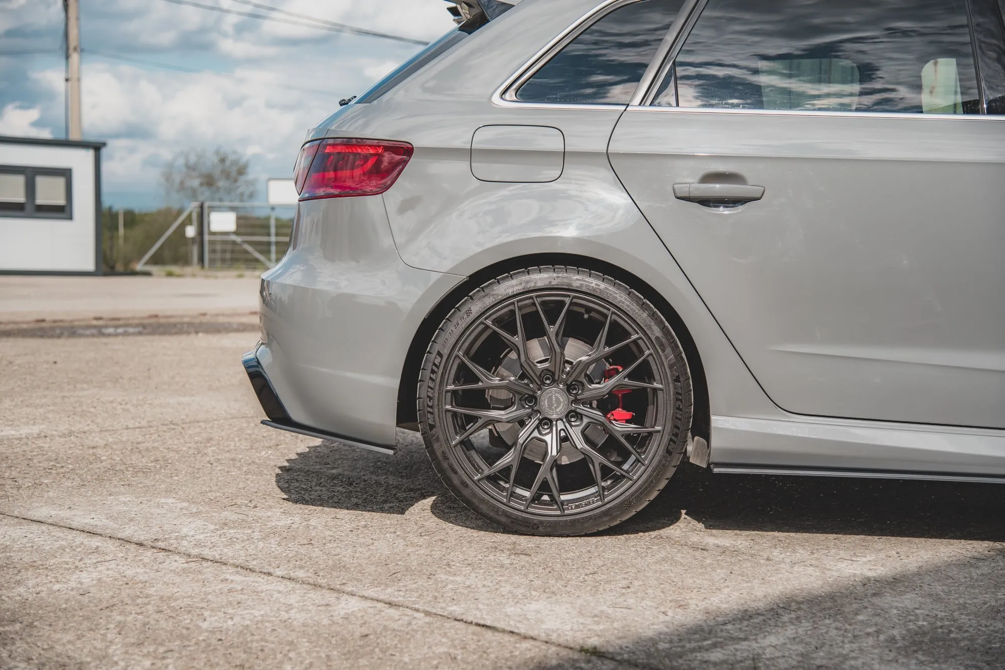 Sidesplitters bak Audi RS3 8V Sportback 2013-2020 | Street Pro Black Edition – bilde 2