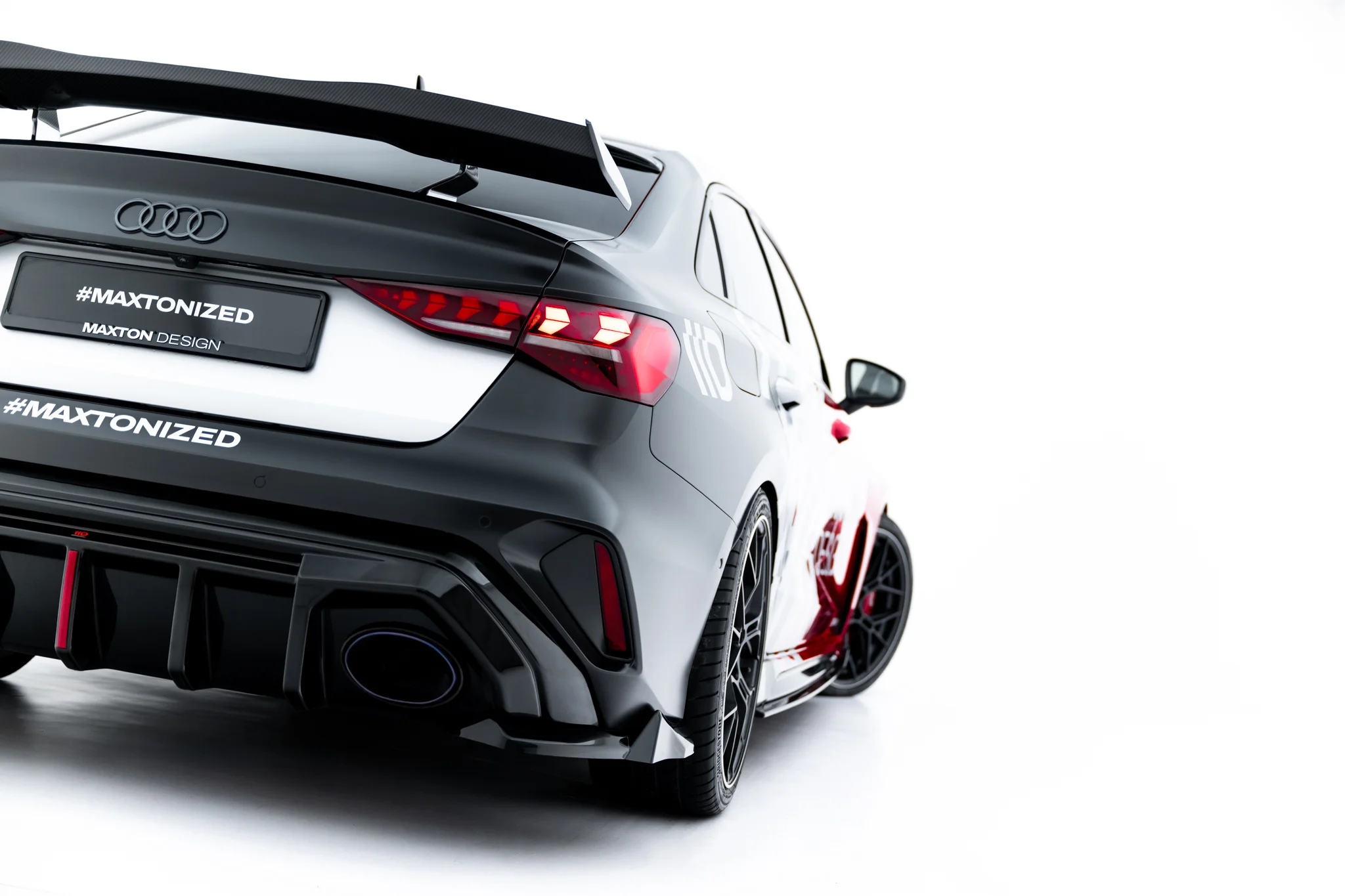 Sidesplitters bak Audi RS3 (8Y) Facelift 2024 -> | Glossy Black Edition