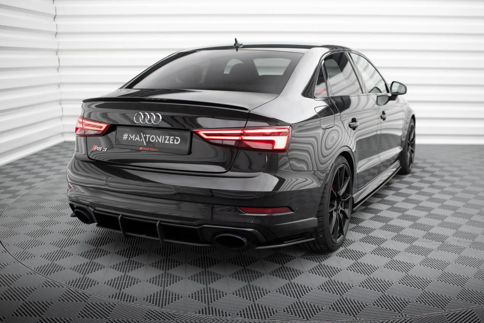 Sidesplitters bak Audi RS3 Sedan (8V) facelift 2017 - 2020 | Street Pro Black Edition – bilde 4