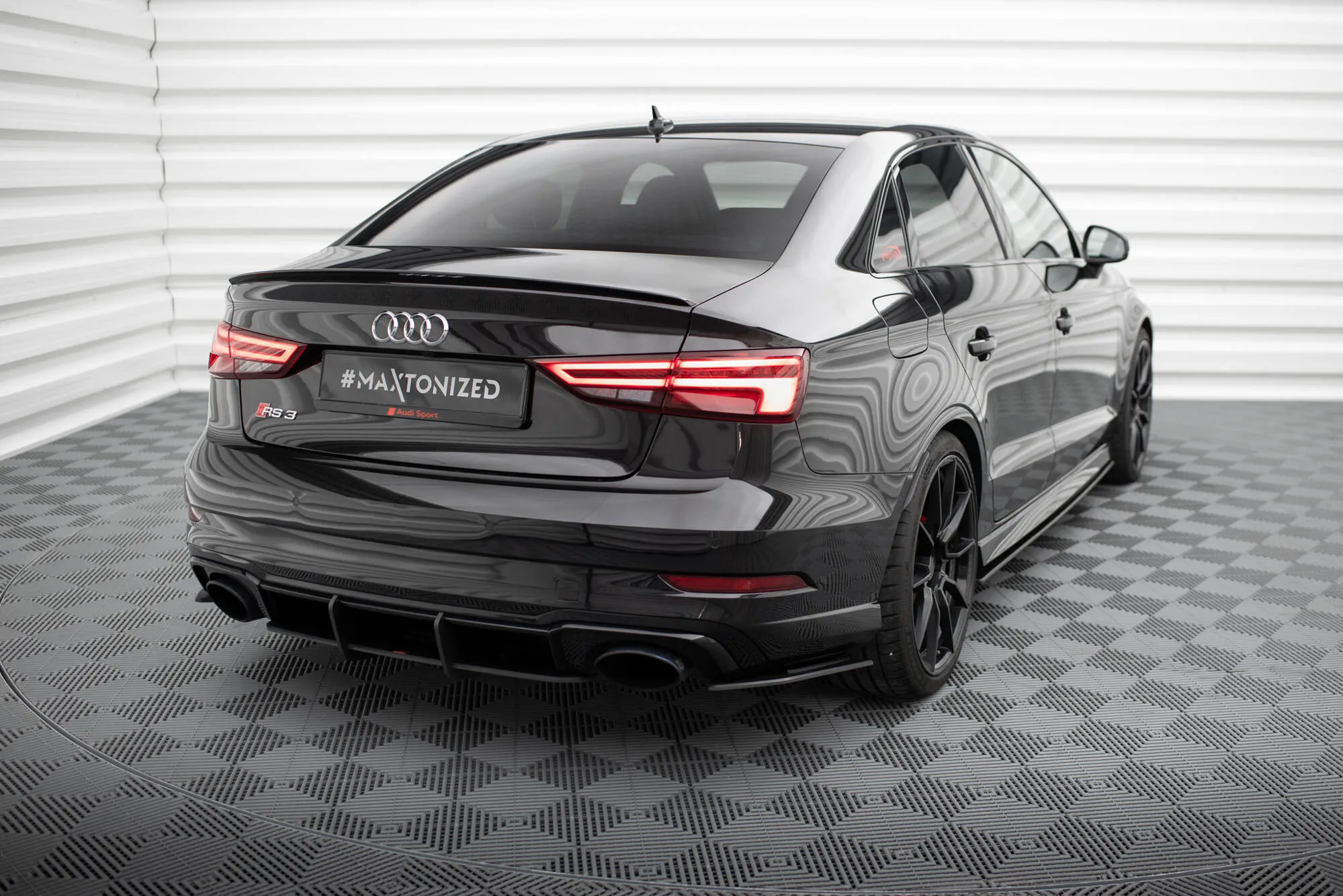 Sidesplitters bak Audi RS3 Sedan (8V) facelift 2017 - 2020 | Street Pro Black Edition – bilde 2