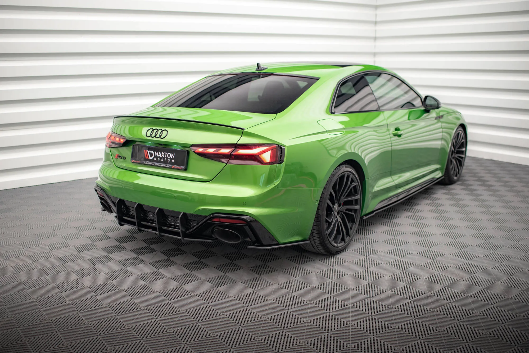 Sidesplitters bak Audi RS5 (F5) Facelift 2019 -> | Street Pro Black Edition