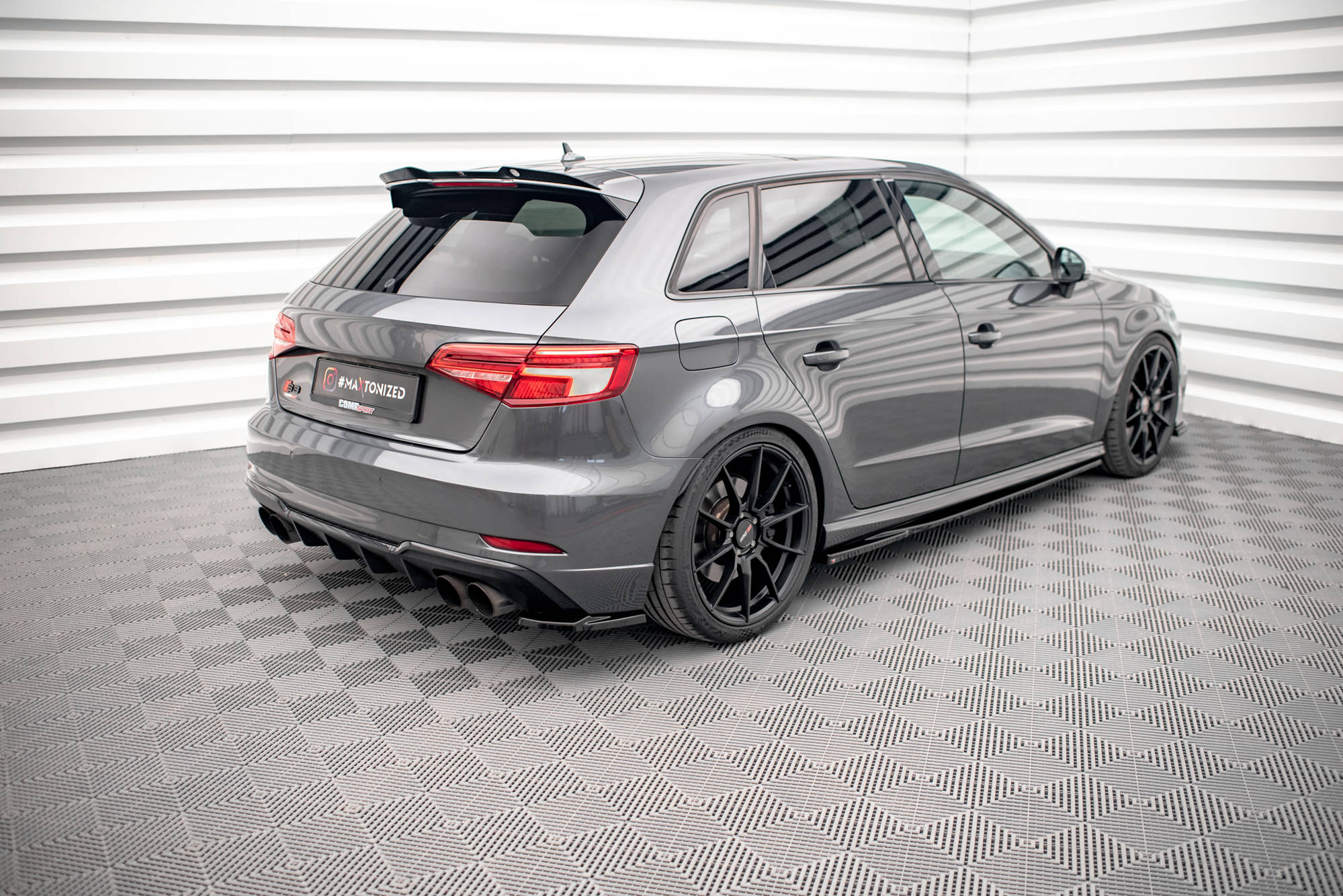 Sidesplitters bak Audi S3 (8V) Sportback facelift 2016 - 2019 | Glossy Black Edition – bilde 4