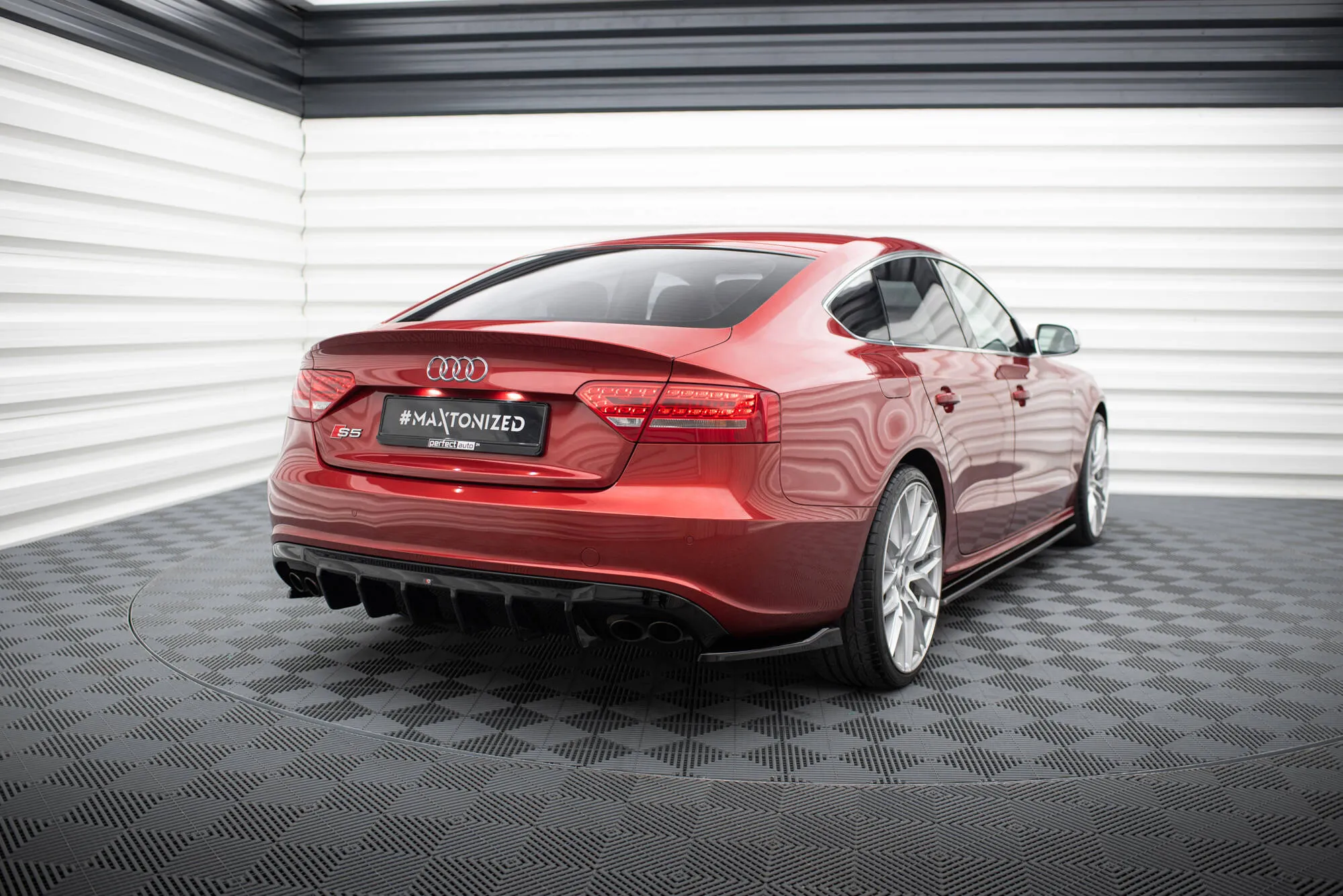Sidesplitters bak Audi S5 (8T) 2007 - 2011 | Glossy Black Edition – bilde 2