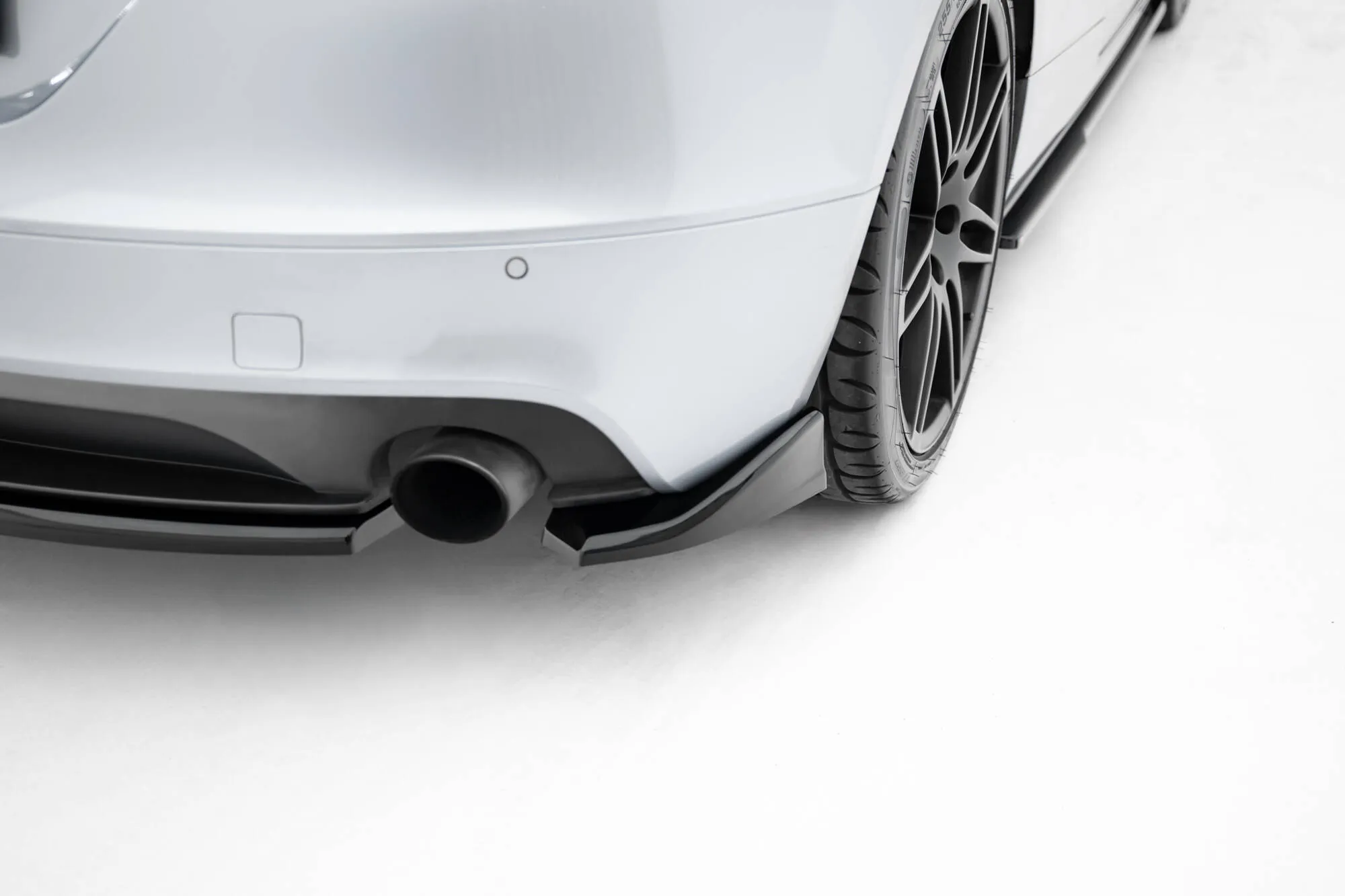Sidesplitters bak Audi TT S 8J 2008-2013 | Glossy Black Edition