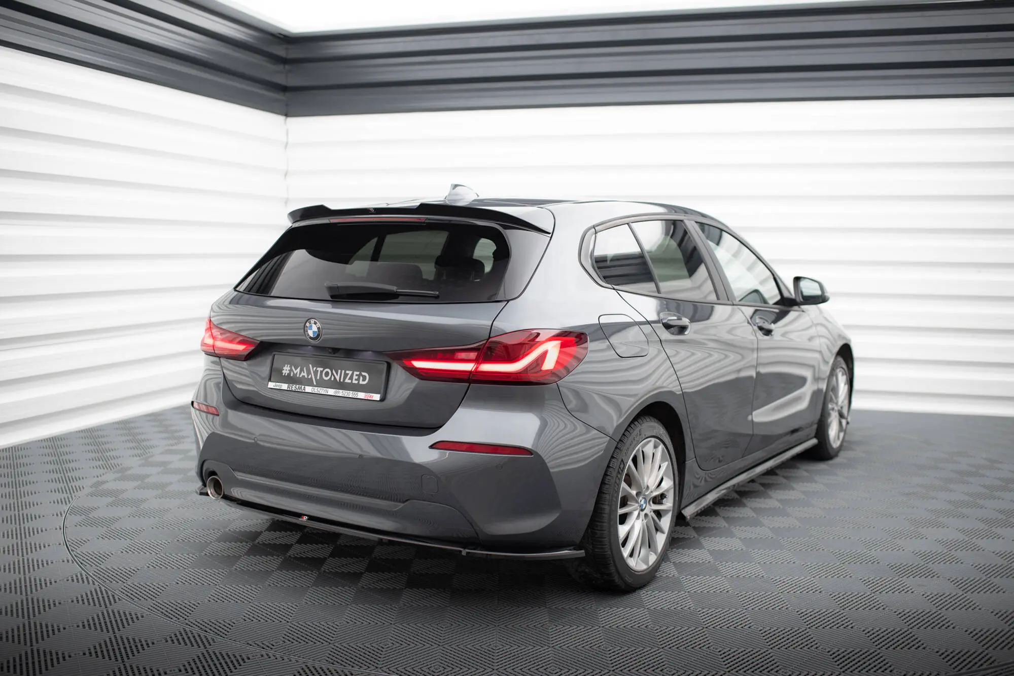 Sidesplitters bak BMW 1 (F40) 2019 - 2024 | Glossy Black Edition – bilde 4
