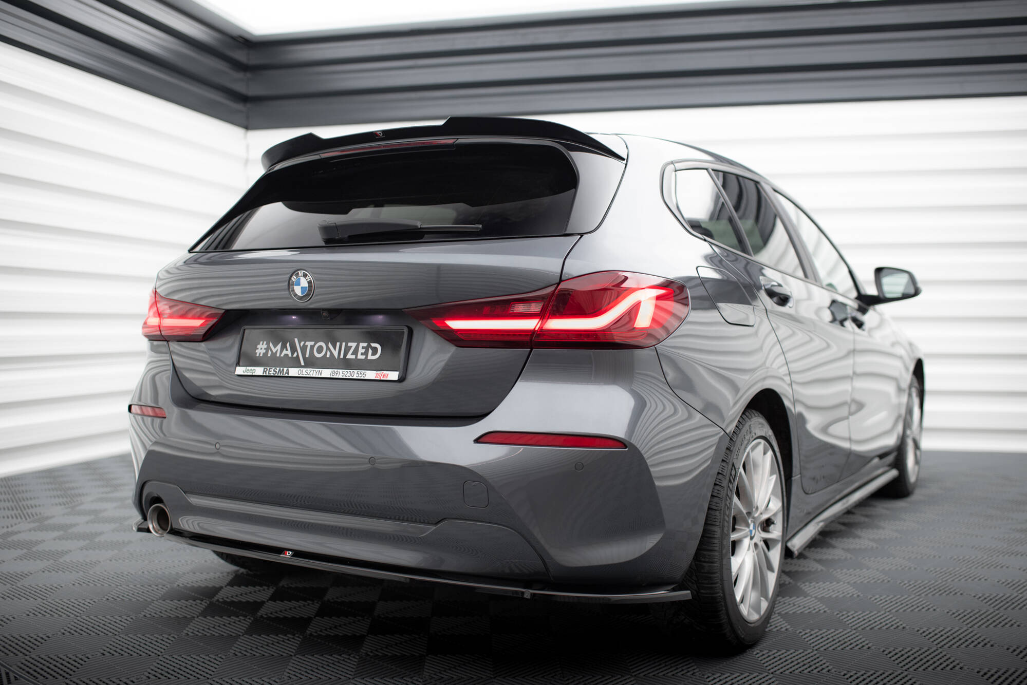 Sidesplitters bak BMW 1 (F40) 2019 - 2024 | Glossy Black Edition – bilde 5