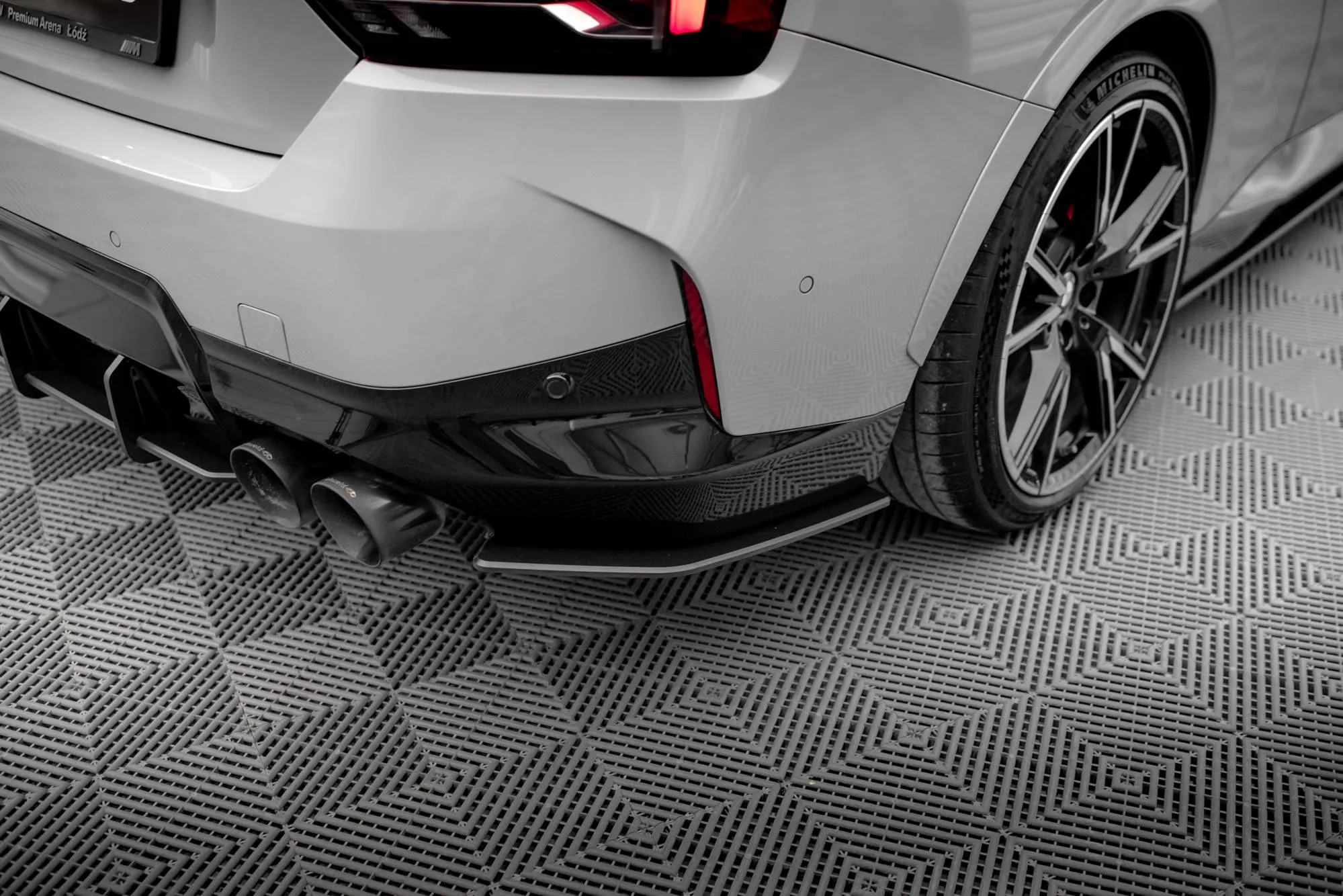 Sidesplitters bak BMW 2 (M240) 2021 - 2026 | Street Pro Black Edition
