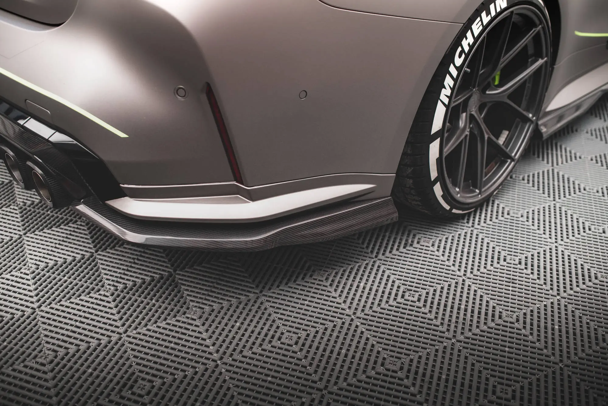 Sidesplitters bak BMW M4 (G82) 2021-> | Real Carbon Fiber