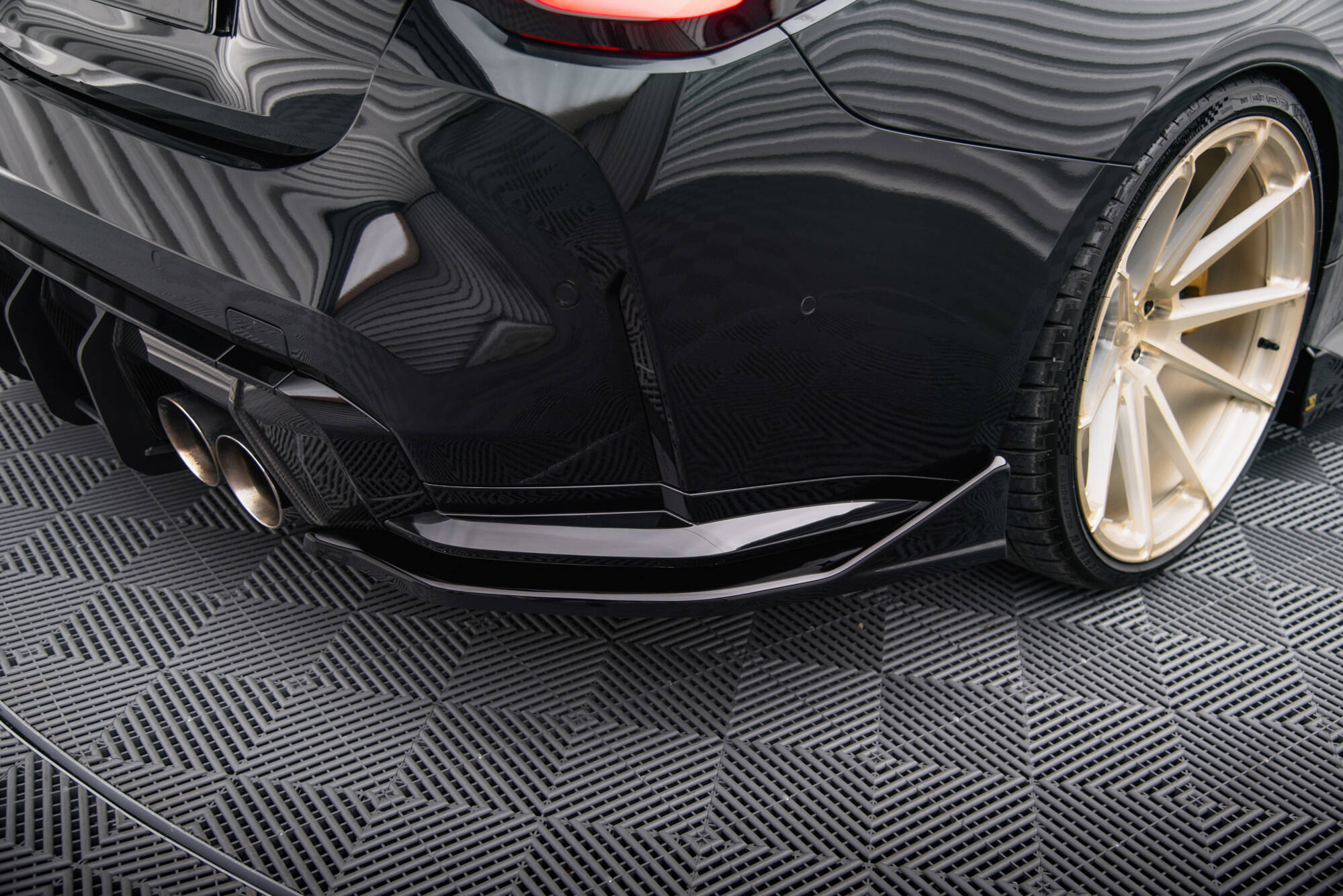 Sidesplitters bak BMW M4 (G82) 2021 - > | V.4 Glossy Black Edition
