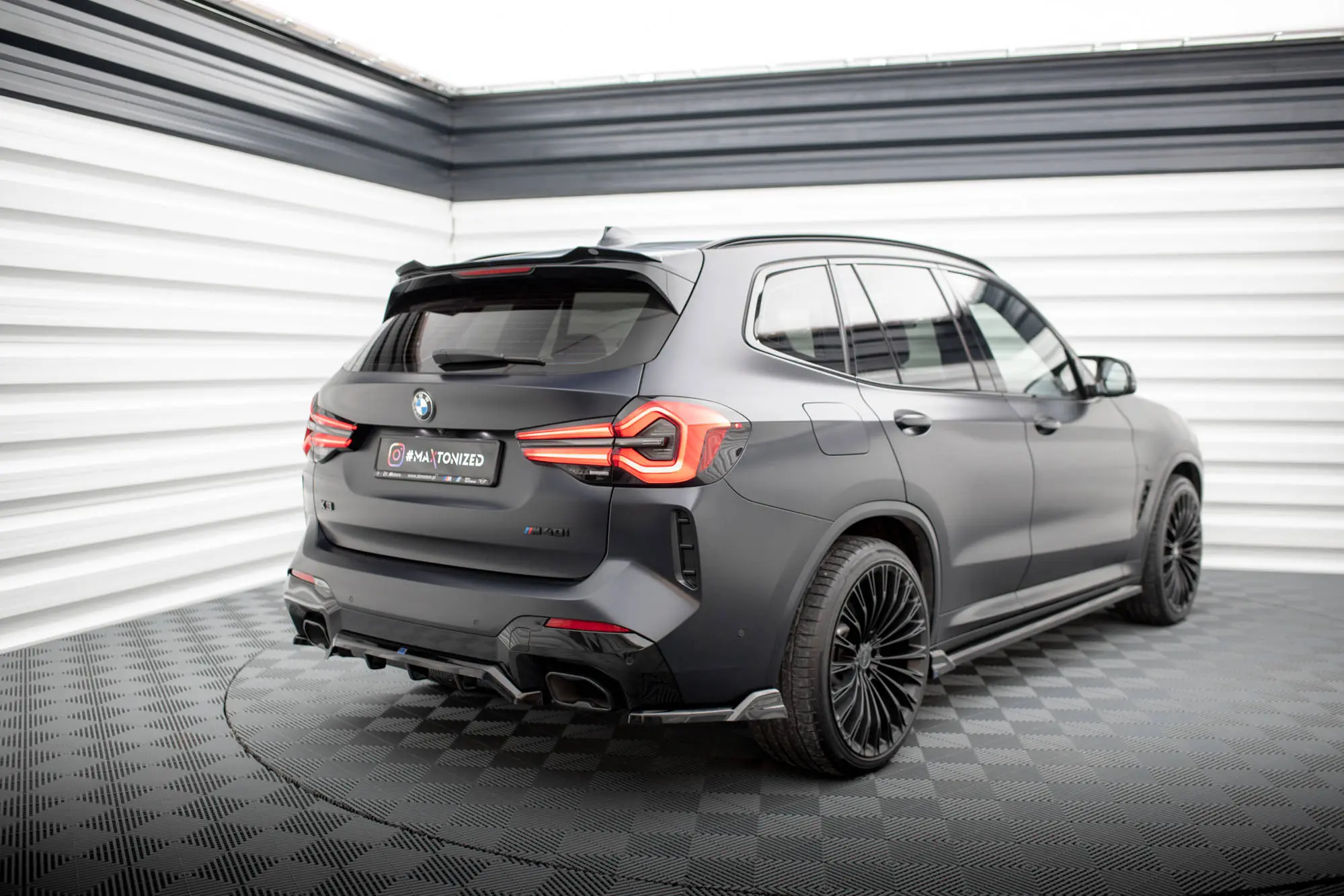Sidesplitters bak BMW X3 (G01) LCi M Pack 2021 - 2024 | Glossy Black Edition – bilde 4