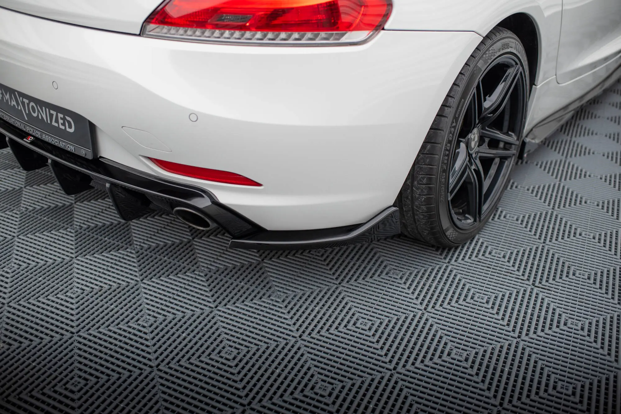 Sidesplitters bak BMW Z4 (E89) 2009 - 2013 | Glossy Black Edition