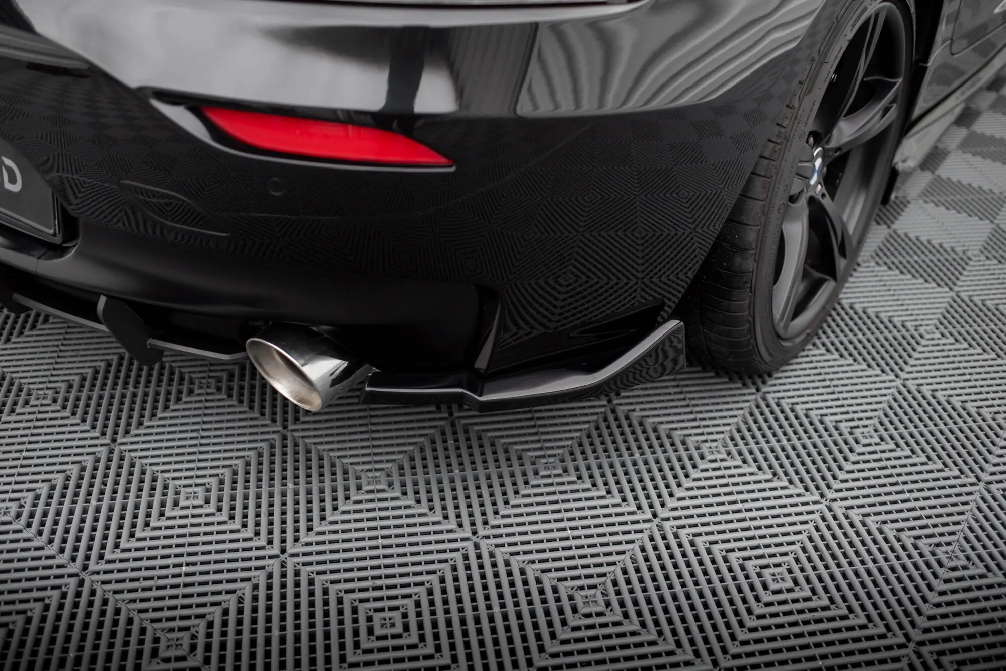 Sidesplitters bak BMW Z4 (E89) M-Pakke facelift 2013 - 2018 | Glossy Black Edition
