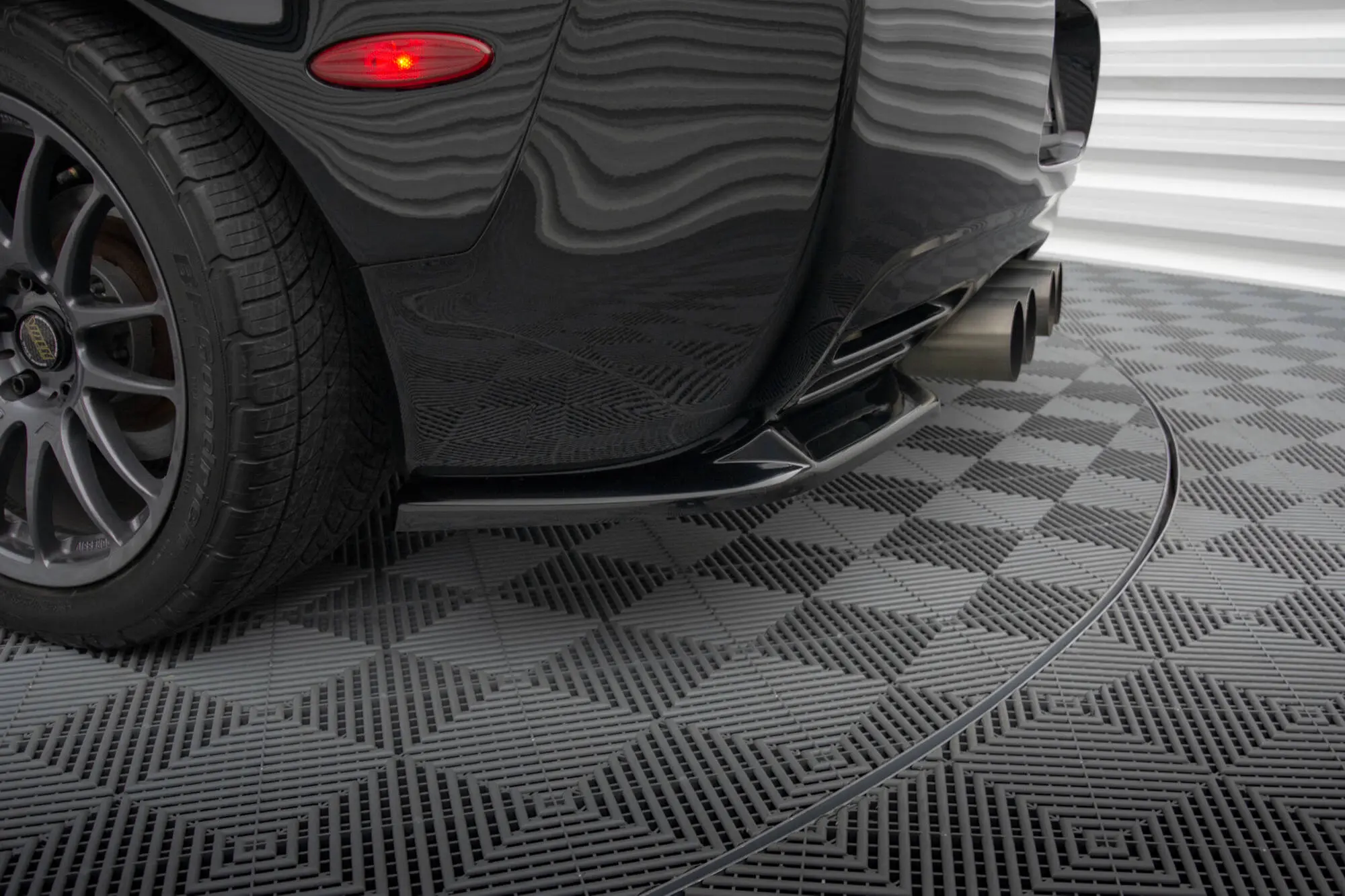 Sidesplitters bak Chevrolet Corvette C5 1997 - 2004 | Glossy Black Edition