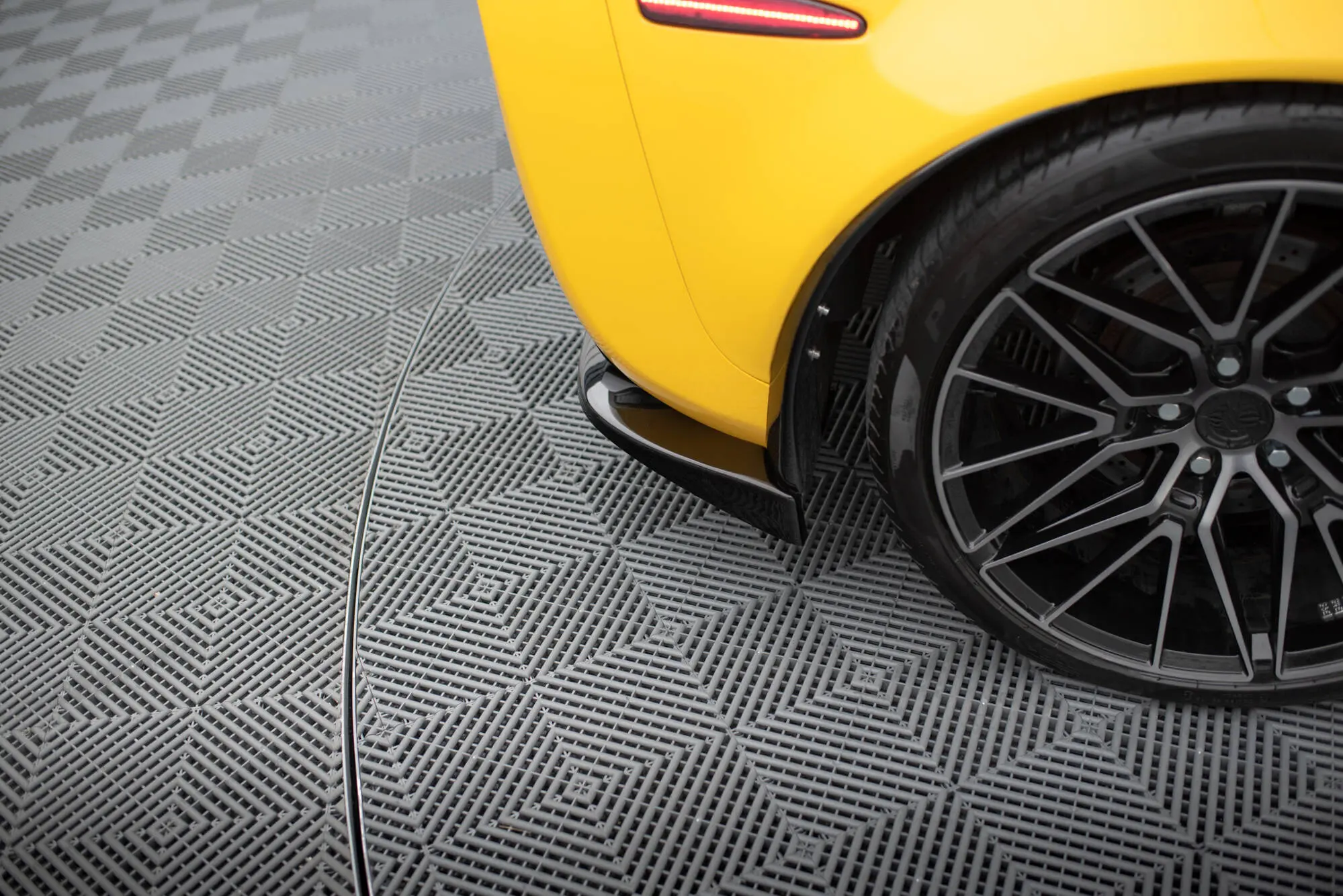 Sidesplitters bak Chevrolet Corvette C6 2004 - 2013 | Glossy Black Edition – bilde 5