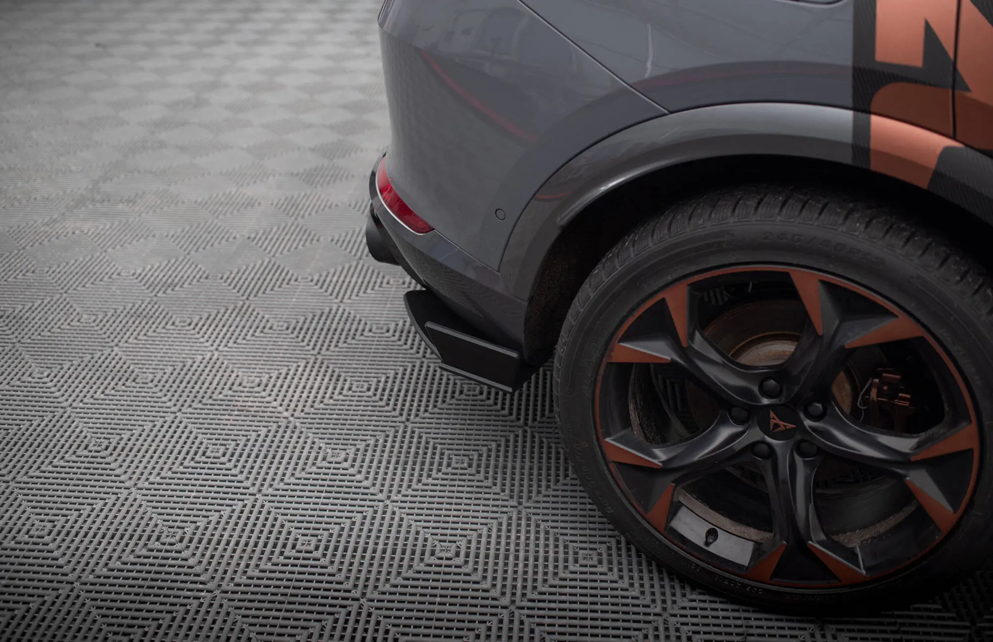 Sidesplitters bak Cupra Formentor 2020 - > | Street Pro Black Edition