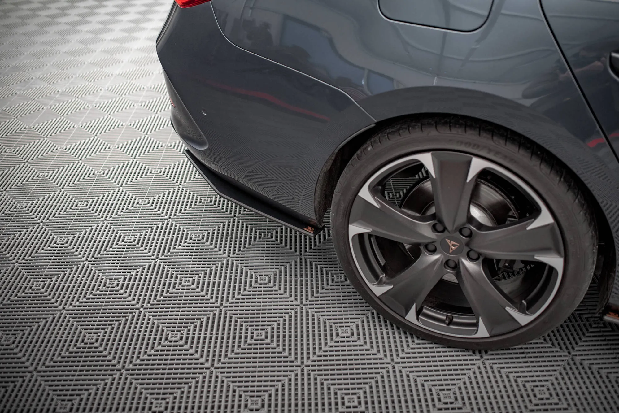 Sidesplitters bak Cupra Leon ST Mk1 2020 - > | Street Pro Black Edition