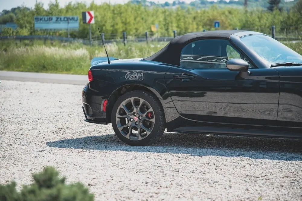 Sidesplitters bak Fiat 124 Spider Abarth 2017 -> – bilde 3