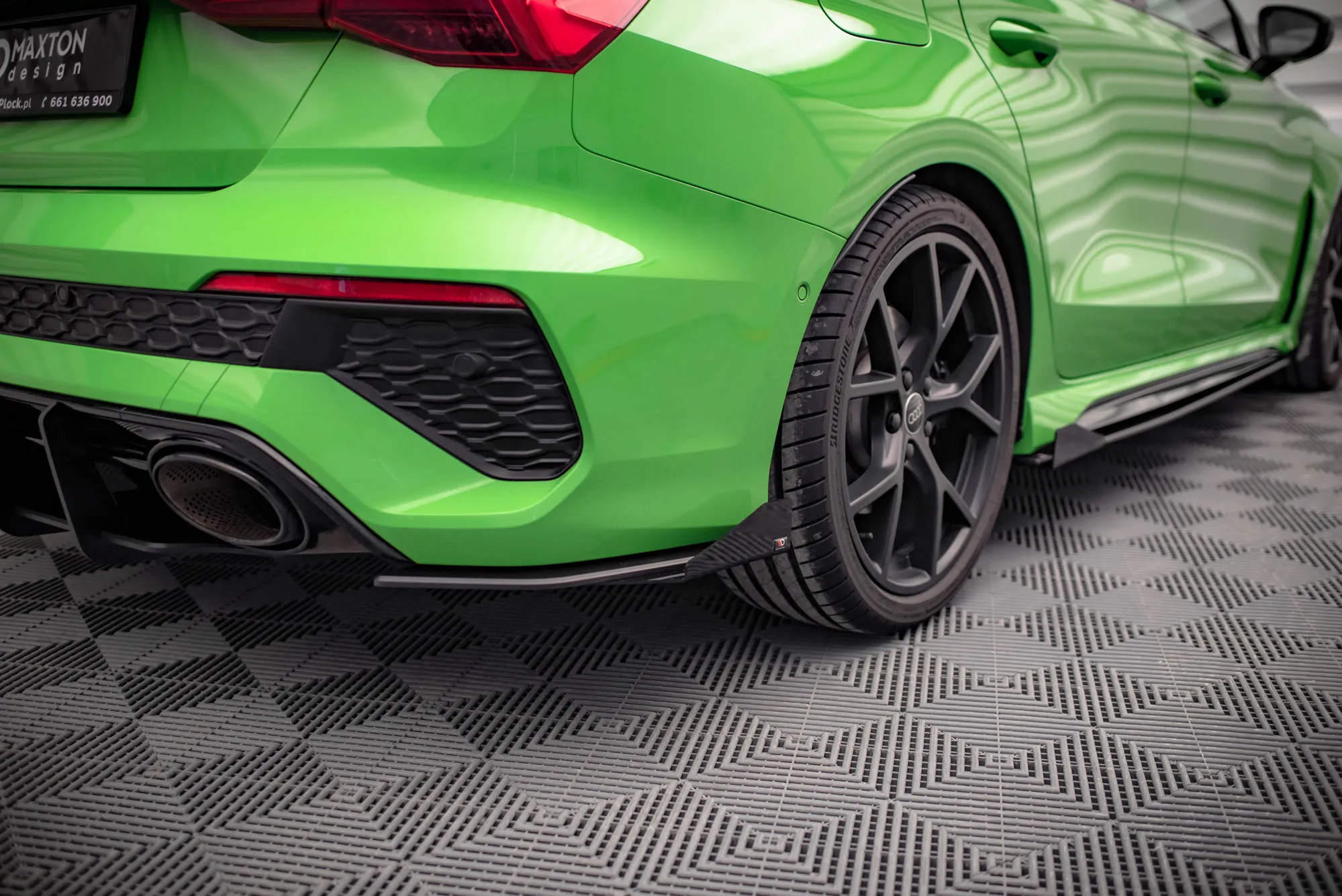 Sidesplitters bak + Flopper Audi RS3 8Y 2020 -> | Street Pro Black Edition