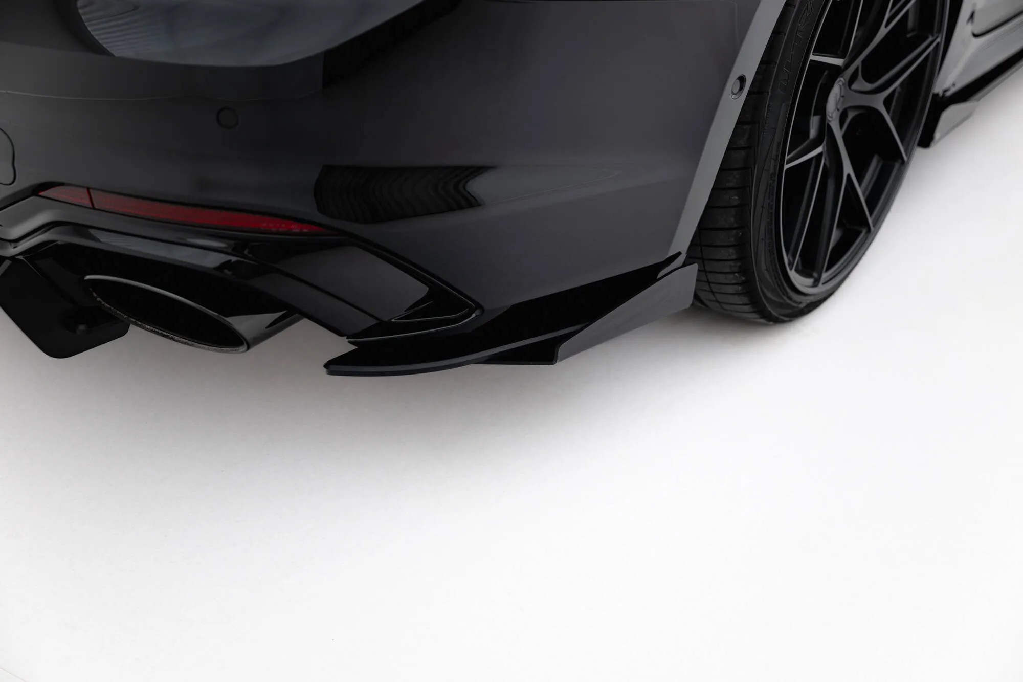Sidesplitters bak + Flopper Audi RS5 (F5) 2017 - 2019 | Street Pro Black Edition