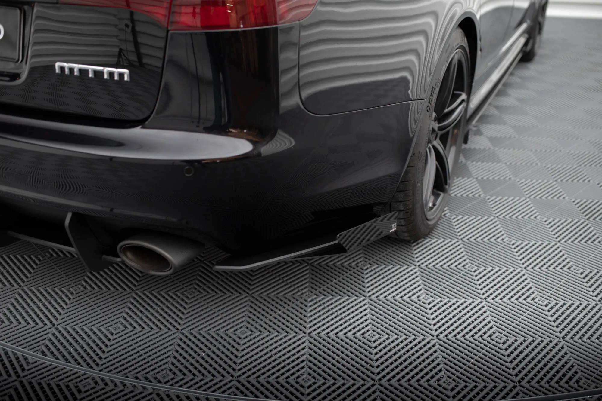 Sidesplitters bak + Flopper Audi RS6 (C6) Avant 2007 - 2010 | Street Pro Black Edition