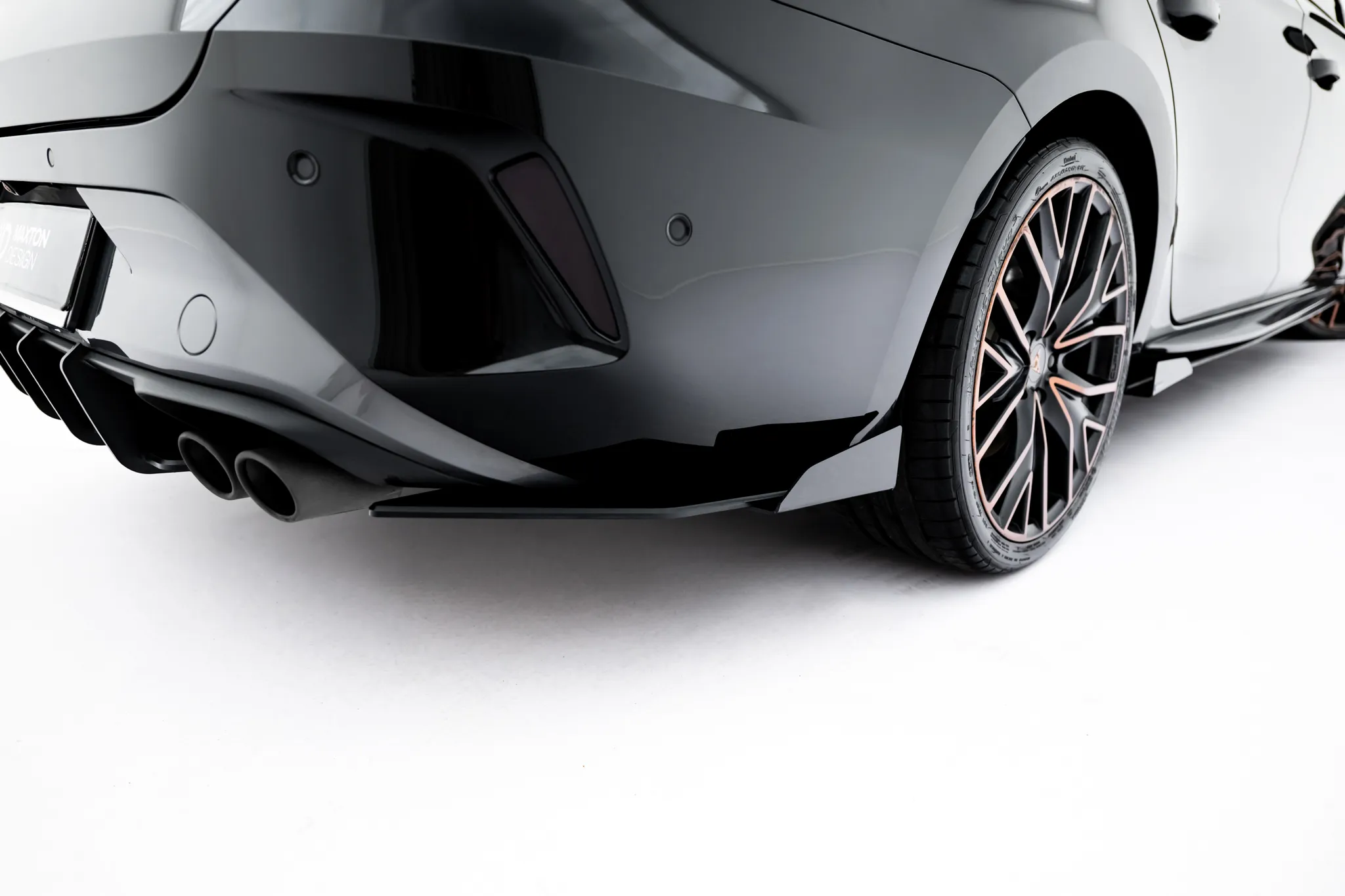 Sidesplitters bak + Flopper Cupra Leon 2020-2026 | Street Pro Black Edition