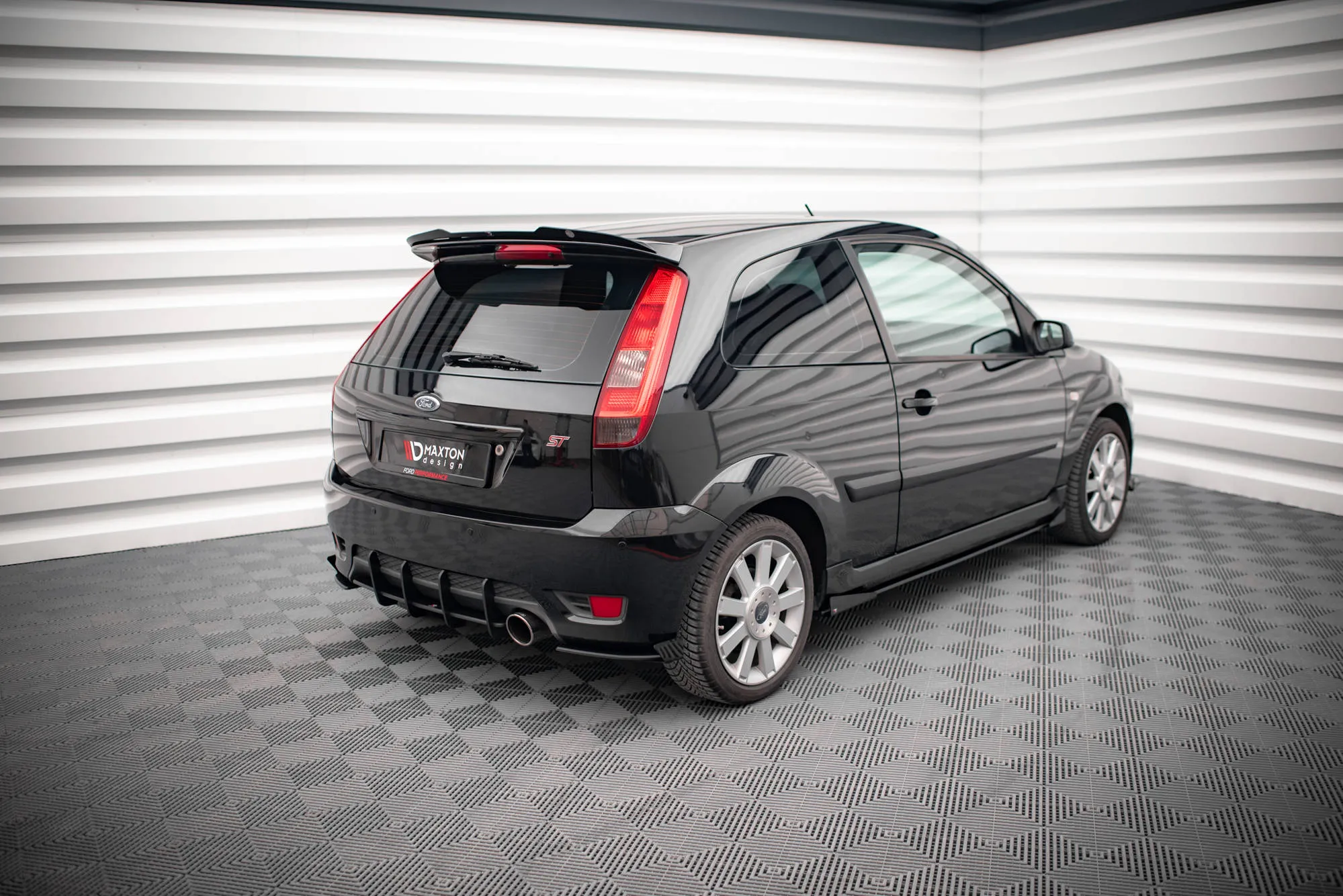Sidesplitters bak + Flopper Ford Fiesta Mk5 ST 2005 - 2008 | Street Pro Black Edition – bilde 2