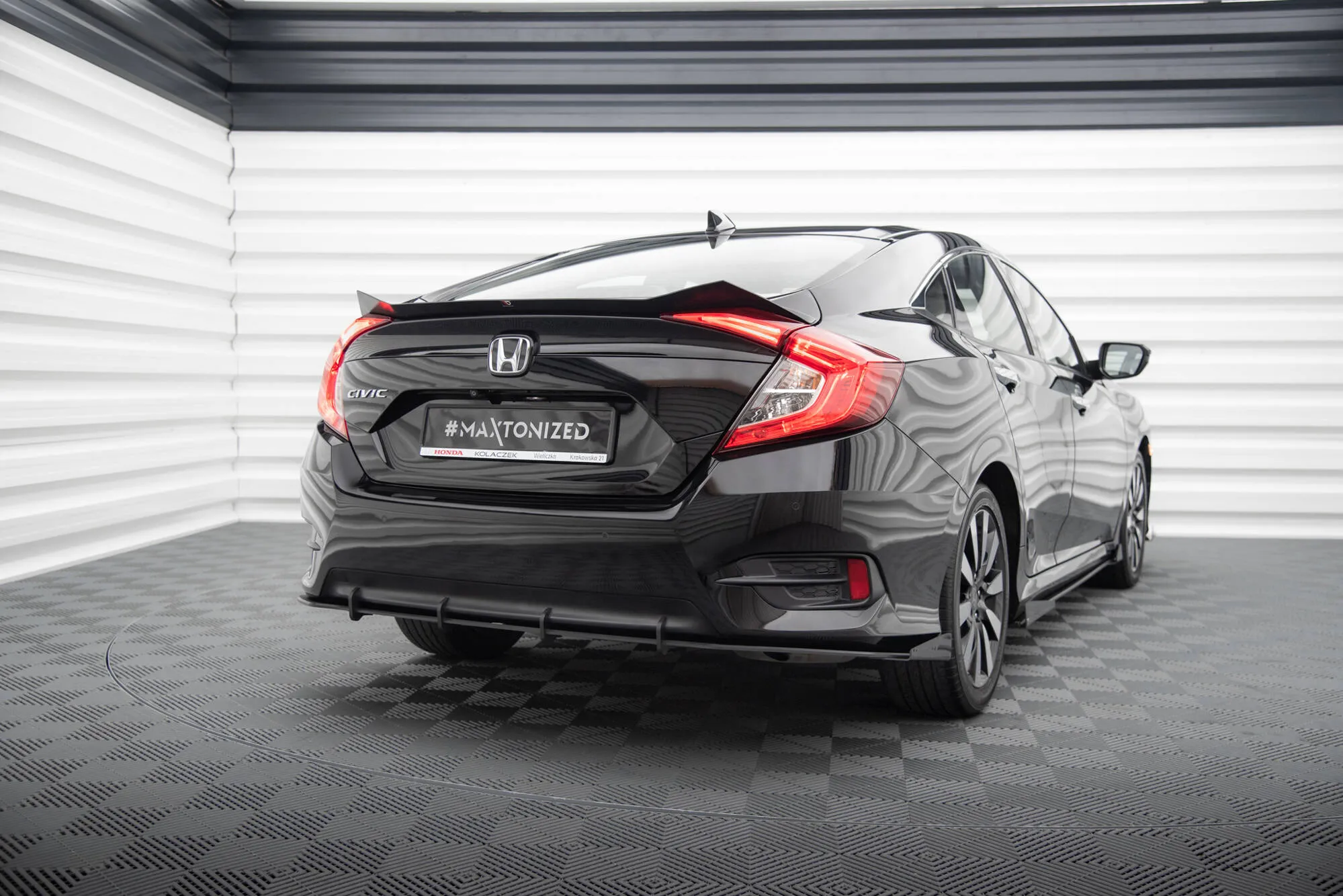 Sidesplitters bak + Flopper Honda Civic mk10 2017 - 2022 | Street Pro Black Edition