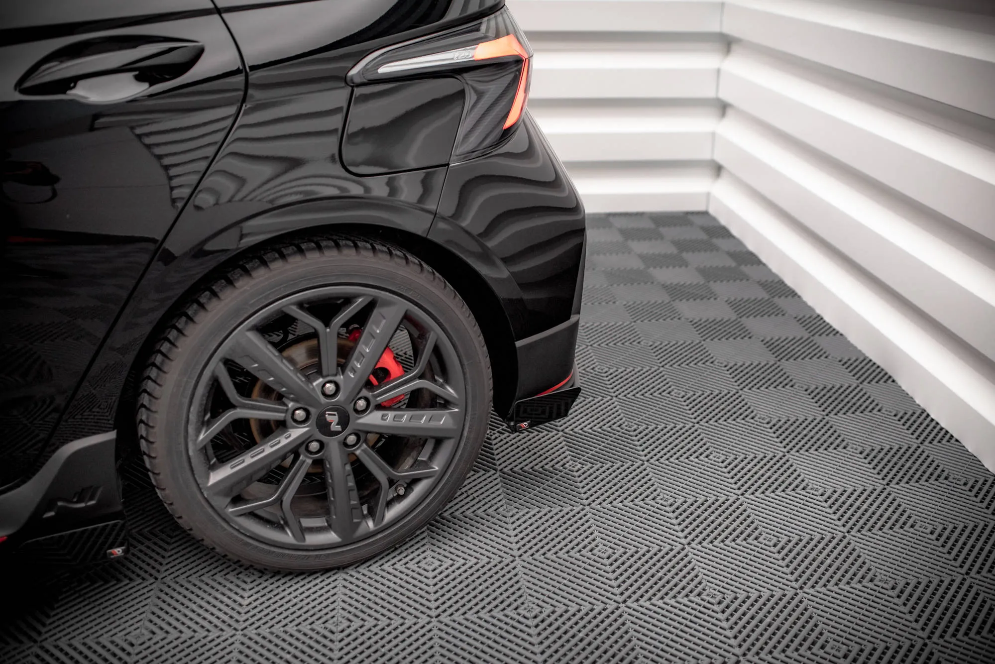 Sidesplitters bak + Flopper Hyundai i20 III N 2020 - 2023 | Street Pro Black Edition – bilde 4