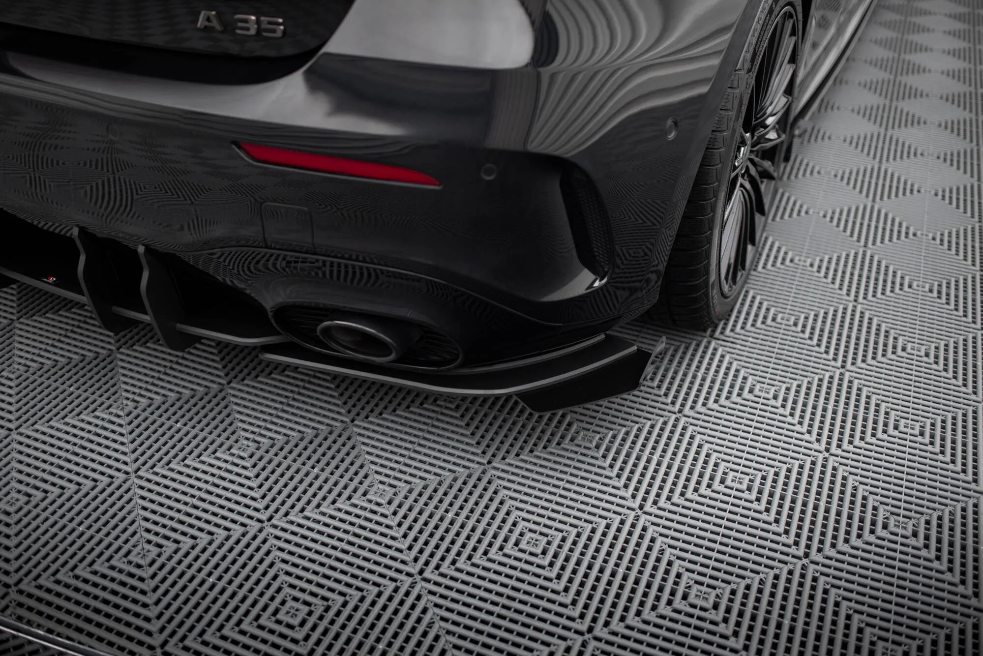 Sidesplitters bak + Flopper Mercedes-AMG A35 (W177) facelift 2023 - > | Street Pro Black Edition