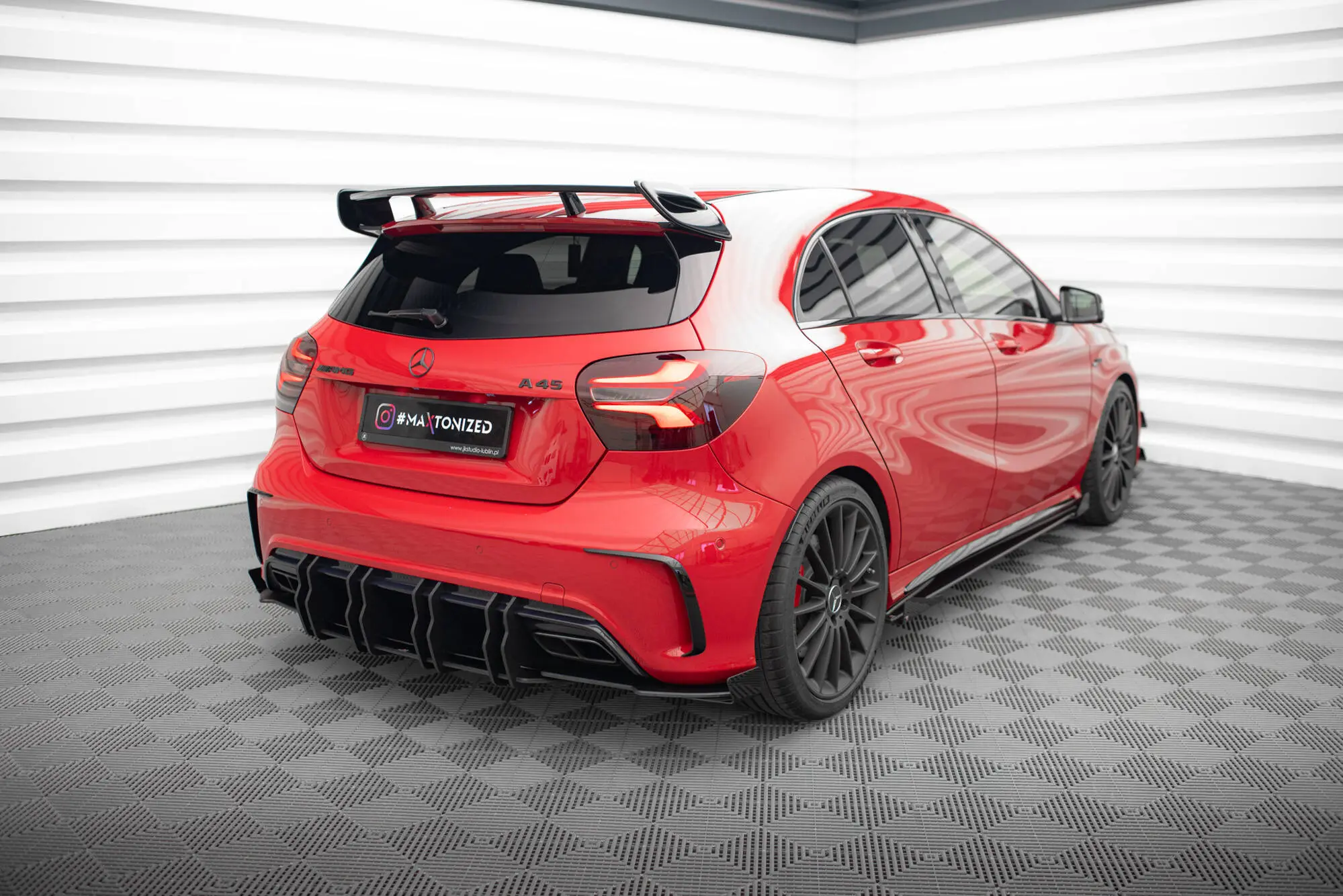 Sidesplitters bak + flopper Mercedes-Benz A45 AMG (W176) facelift 2015 - 2018 | Street Pro Black Edition – bilde 4