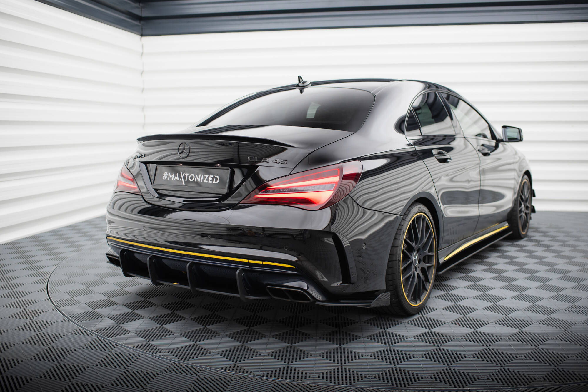 Sidesplitters bak + flopper Mercedes-Benz CLA 45 AMG (C117) facelift 2017 - 2019 | Street Pro Black Edition – bilde 4