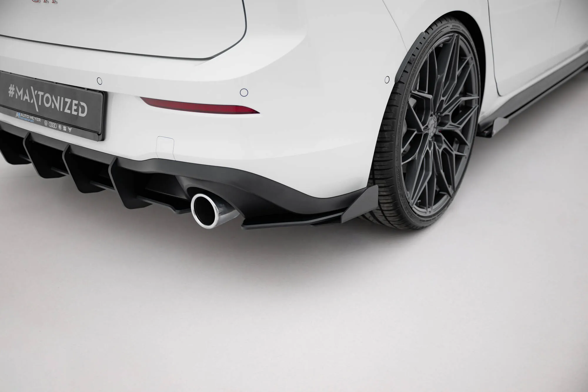 Sidesplitters bak + Flopper VW Golf 8 GTI / GTI Clubsport / R-line 2020-> | Street Pro Black Edition