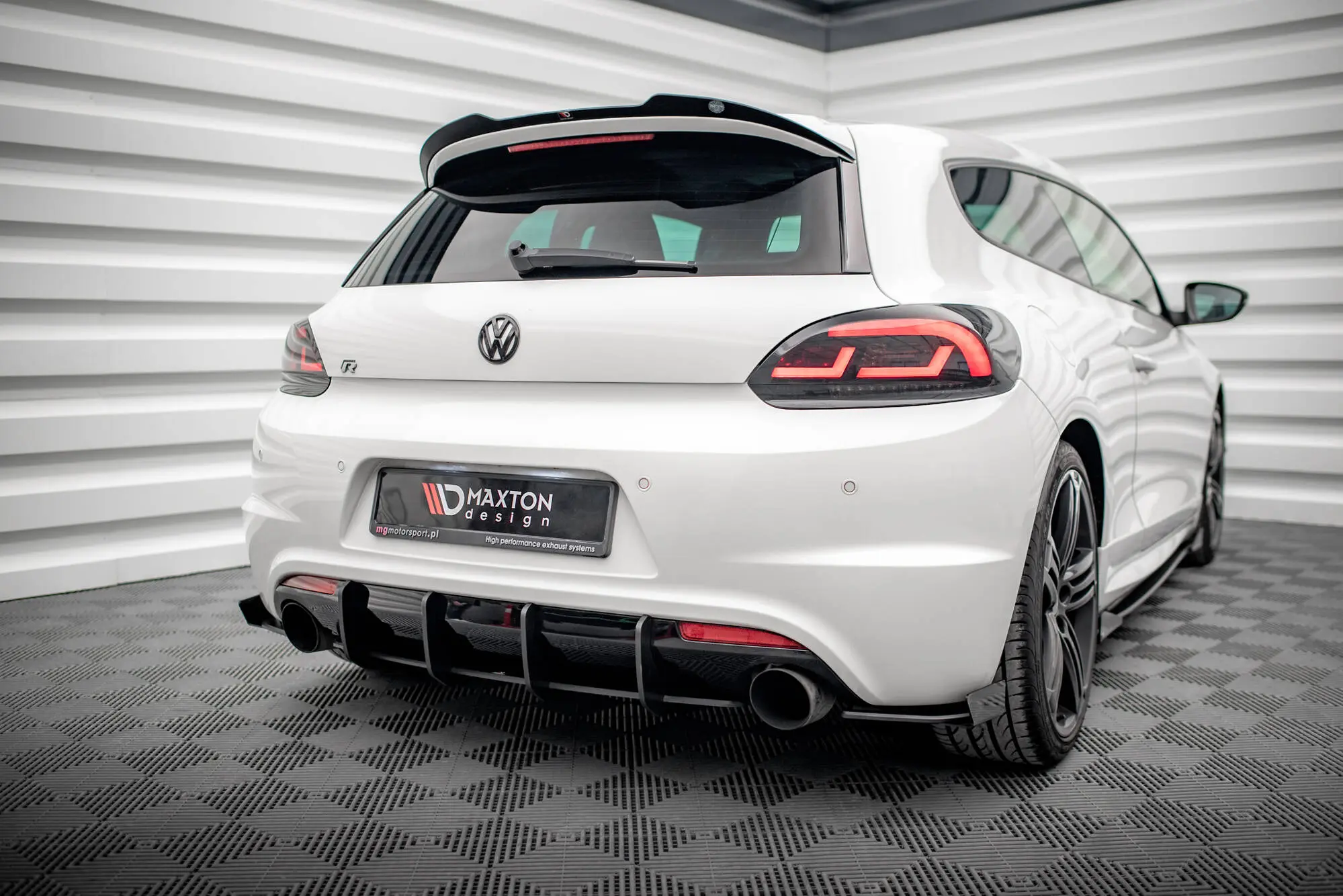 Sidesplitters bak + flopper VW Scirocco R mk3 2008 - 2014 | Street Pro Black Edition – bilde 3