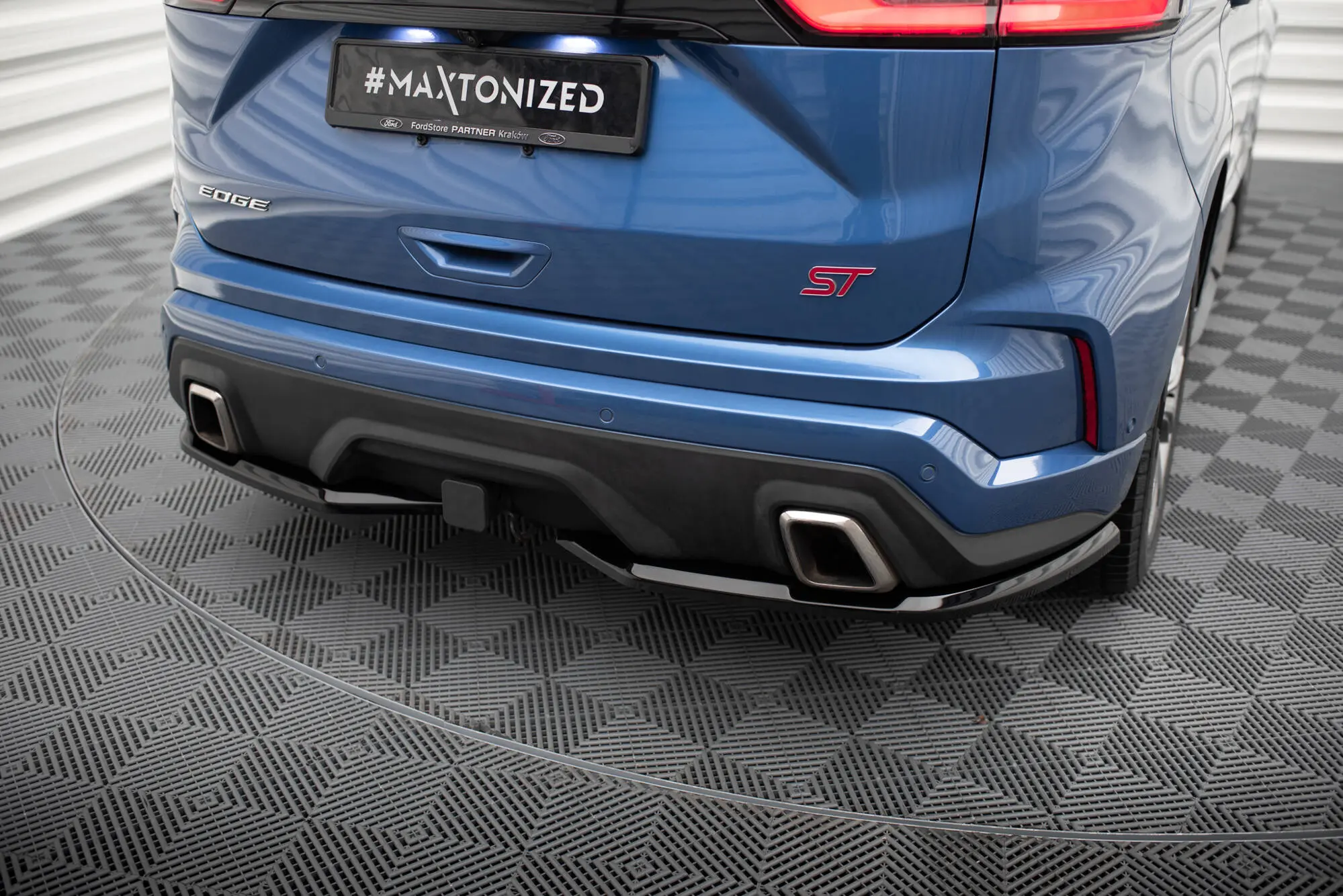 Sidesplitters bak Ford Edge ST II 2014 - 2019 | Glossy Black Edition