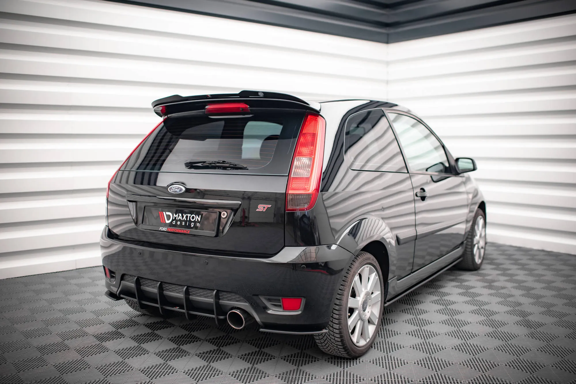Sidesplitters bak Ford Fiesta Mk5 ST 2005 - 2008 | Street Pro Black Edition – bilde 3