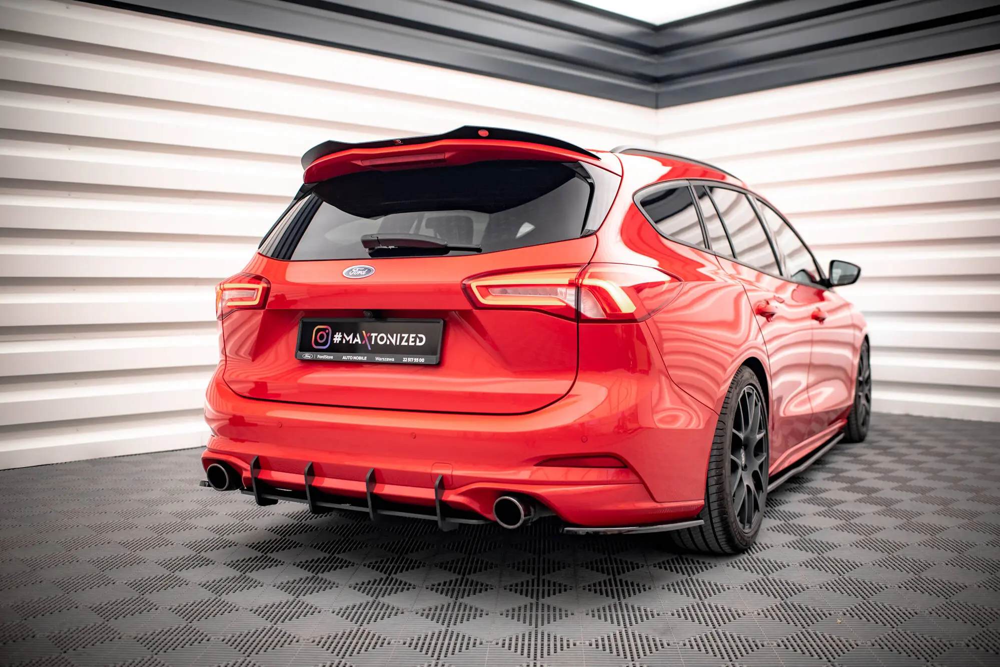 Sidesplitters bak Ford Focus Estate IV ST-Line 2018 - > | V.5 Glossy Black Edition – bilde 3