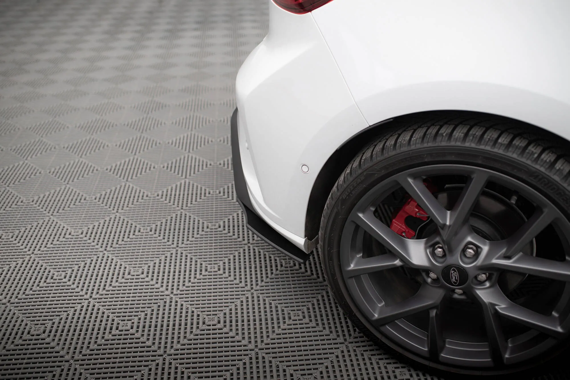 Sidesplitters bak Ford Focus IV ST 2018 -> | Street Pro Black Edition – bilde 3