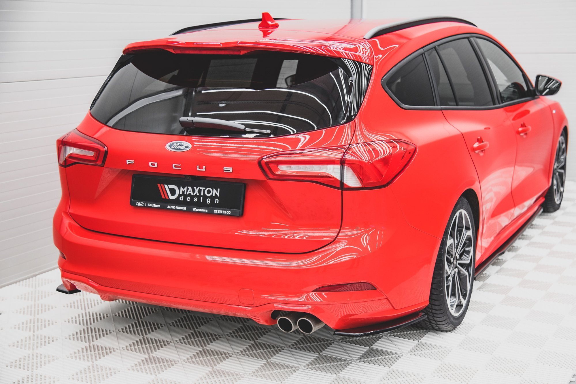 Sidesplitters bak Ford Focus ST-Line Estate IV 2018 -> | Glossy Black Edition V1 – bilde 3