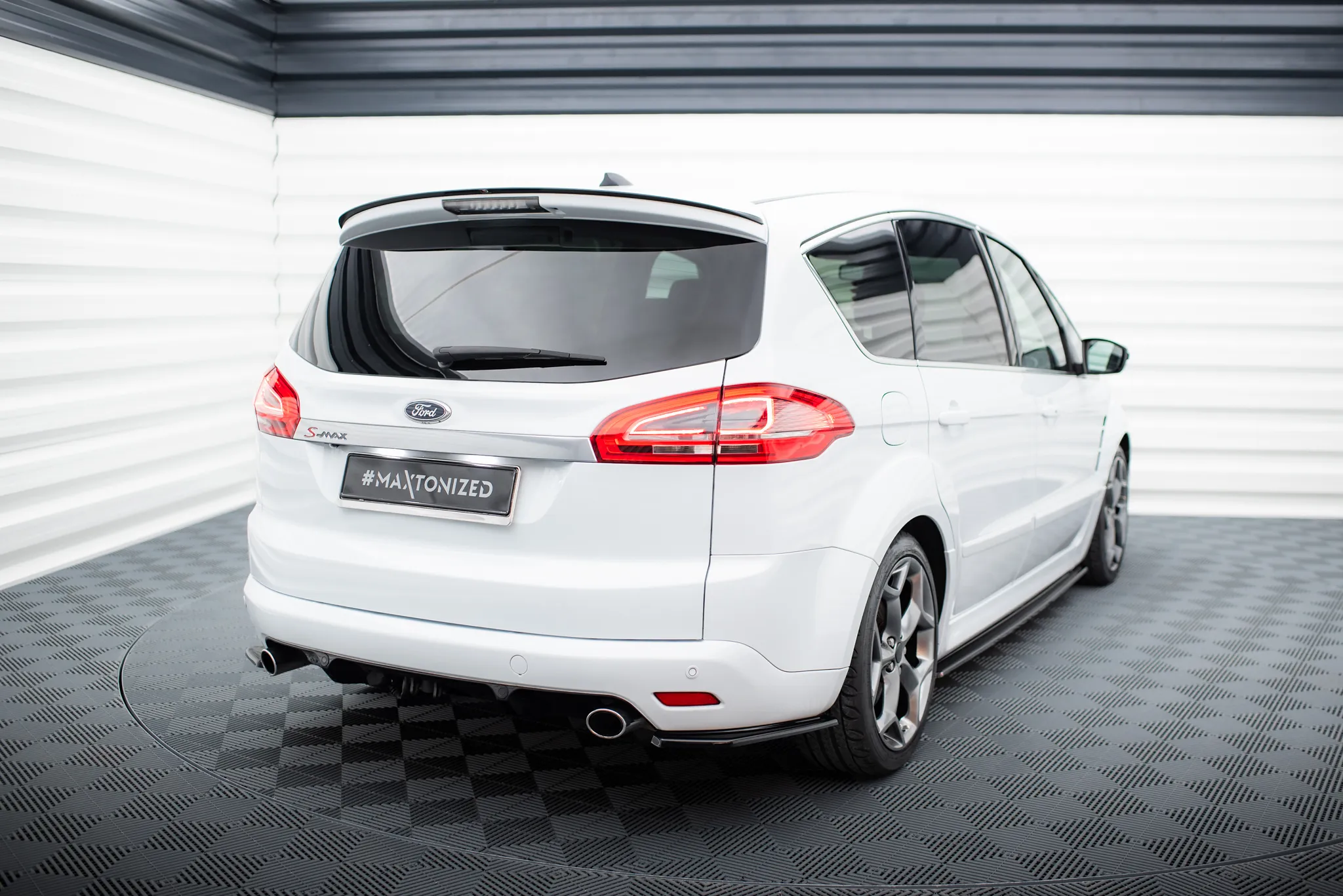 Sidesplitters bak Ford S-Max Titanium I Facelift 2010 - 2015 | Glossy Black Edition – bilde 2